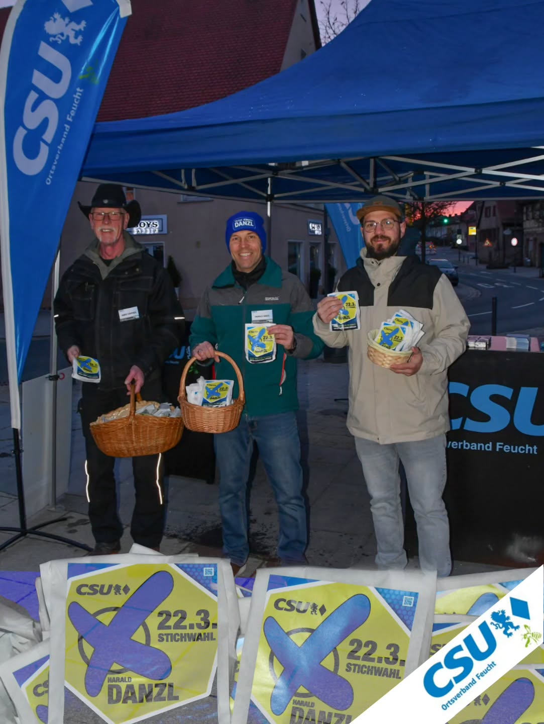 Endspurt: Jetzt geht’s um die Wurst
Kommunalpolitik braucht Verlässlichkeit, Entschlossenheit und Tatkraft. Unser Bürgermeisterkandidat Harald Danzl steht für klare Entscheidungen und Transparenz und ist damit ein Gewinn für alle in Feucht und Moosbach.
Seit 6.30 sind heute Harry und sein Team am Pfinzingplatz im Einsatz und verteilen Mediterrane Würste. Denn bei der Stichwahl am 22. März „geht es um die Wurst“ – und Ihre Stimme für den erforderlichen Wechsel.