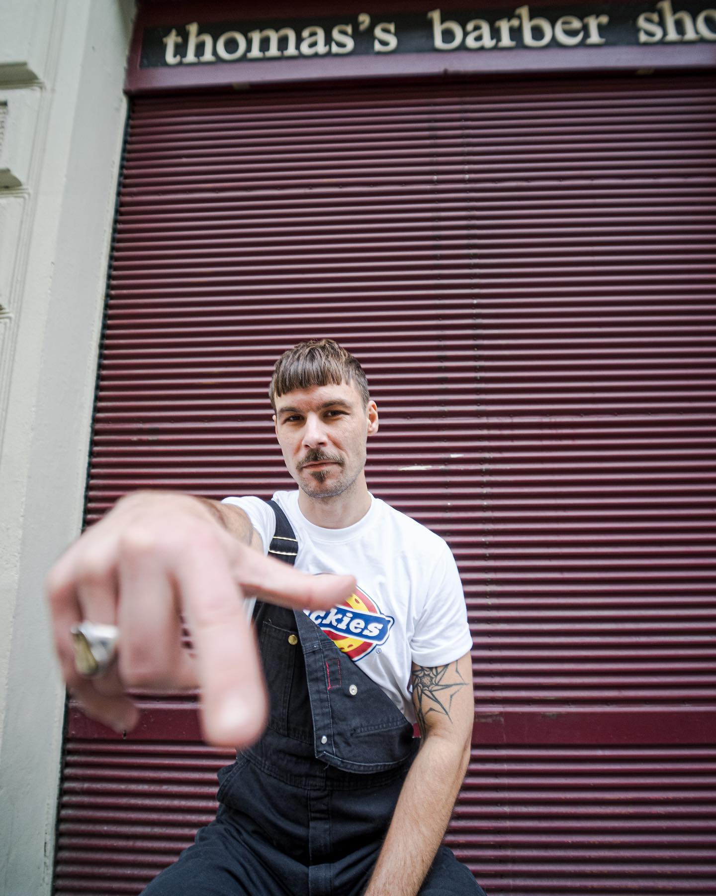 21/22
Haircut By @dominik_sloup | clothing @brandsstore.cz | model @_kuzmaker_ #haircut #barber #thomasbarbershop #dickies #fringe #street