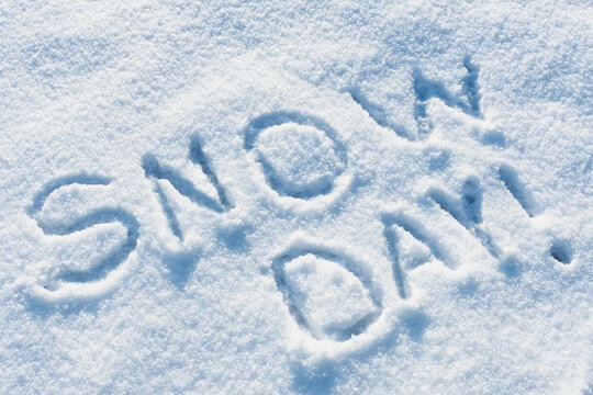 ❄️ Snow Day at the Studio! ❄️
Due to the snow, all classes, rehearsals, and activities are cancelled this evening (Friday 3/13). Stay safe, stay warm, and enjoy a cozy night! ☃️
We can’t wait to see everyone back in the studio soon. 💙🩰
#SnowDay #DanceStudioUpdate #StaySafe #DanceFamily