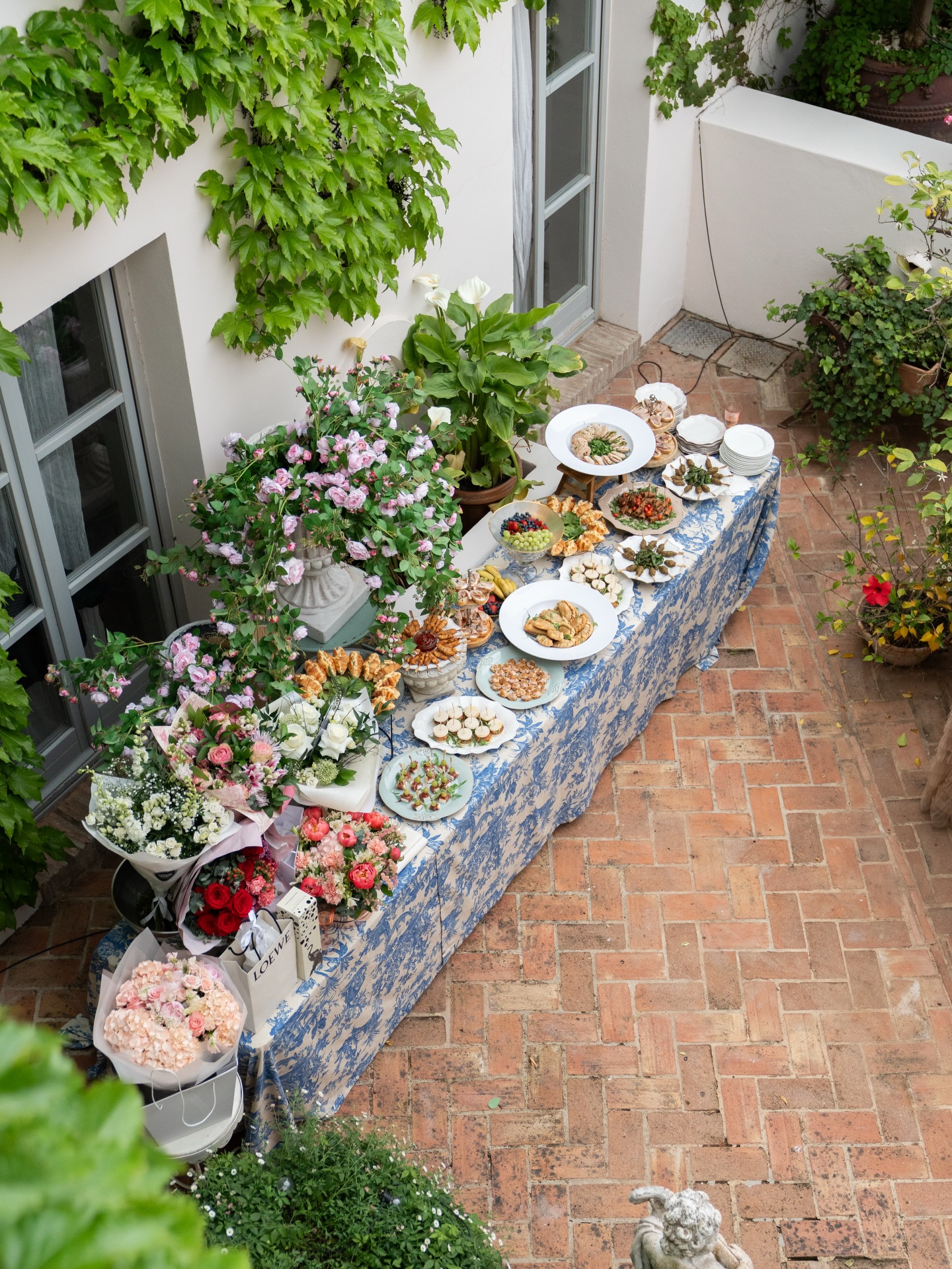 A beautiful event brought to life.
At Dani’s Catering, we focus on creating experiences where everything flows naturally great food, thoughtful service and an atmosphere designed for guests to truly enjoy the moment.
Another evening doing what we love.