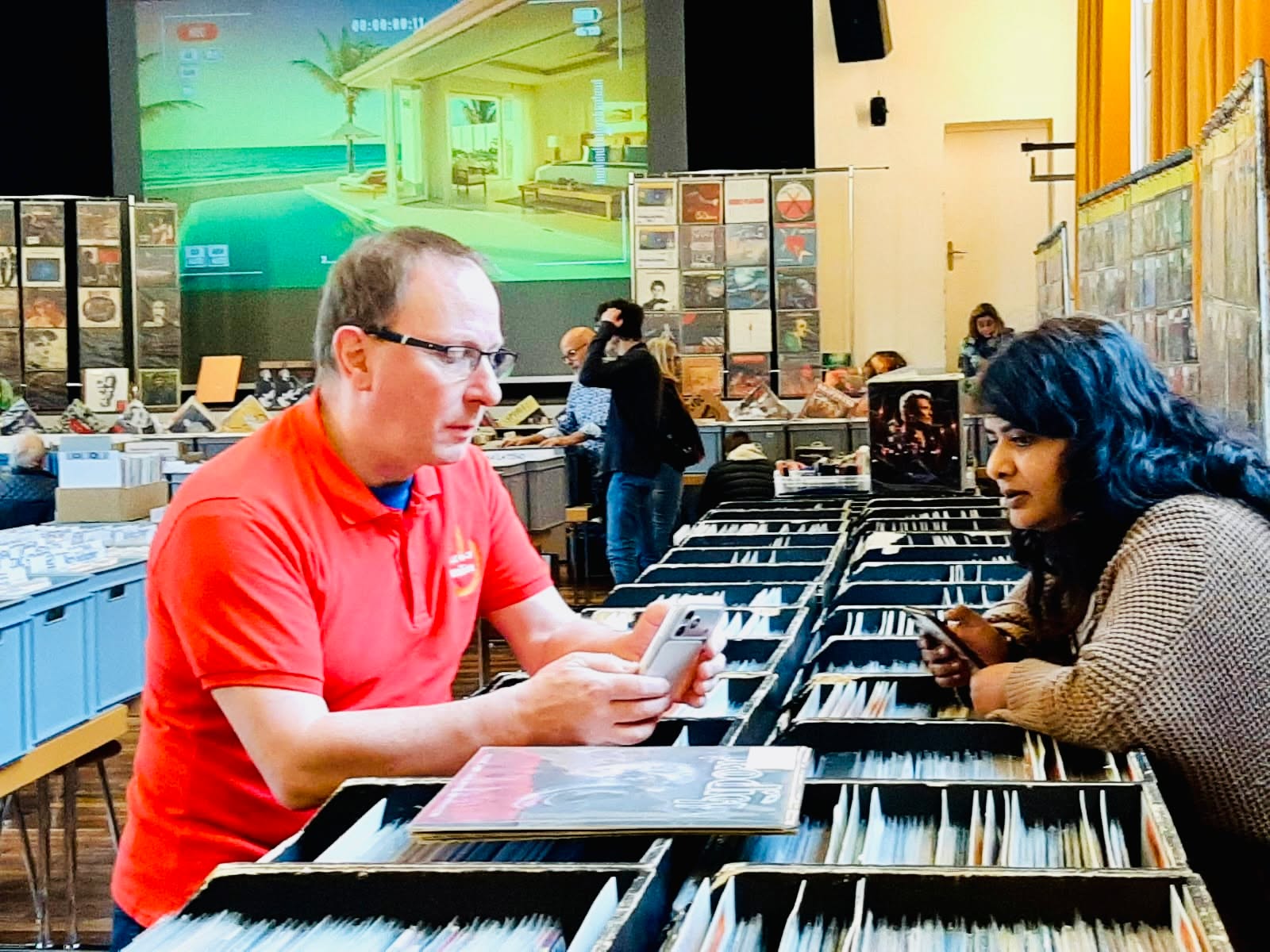 🙏 Merci pour tous vos messages après mon dernier post.
Ils m’ont beaucoup touché.
Beaucoup de personnes me disent aussi quelque chose de très humain :
« On vote souvent pour quelqu’un qu’on connaît… un voisin, un ami, quelqu’un de sympathique. »
Et c’est normal. Dans une petite ville, la confiance personnelle compte beaucoup.
Mais pour gérer une ville, il faut aussi se poser une autre question :
👉 quelles sont les compétences nécessaires pour bien la gérer ?
Diriger une commune demande :
• savoir gérer des budgets
• organiser des équipes
• prendre des décisions
• développer des projets
Pendant toute ma carrière, j’ai créé et dirigé des entreprises, géré des équipes importantes et des budgets conséquents. C’est une expérience que peu de personnes ont l’occasion d’acquérir.
Je ne dis pas cela pour opposer les gens.
Chaque candidat a son parcours et mérite le respect.
Mais si vous pensez qu’Orbe a besoin d’une gestion solide, professionnelle et tournée vers l’avenir, alors je crois pouvoir apporter quelque chose d’utile à notre ville.
Avec humilité, mais aussi avec la conviction que mon expérience peut être un atout pour Orbe.
🗳️ VOTEZ Liste #4 – Michel Grand à la Municipalité...
#MichelGrand #Liste4 #Orbe #Municipalite #Orbe2026 #Leadership #Entrepreneur #Experience #Engagement #OrbeEnMarche