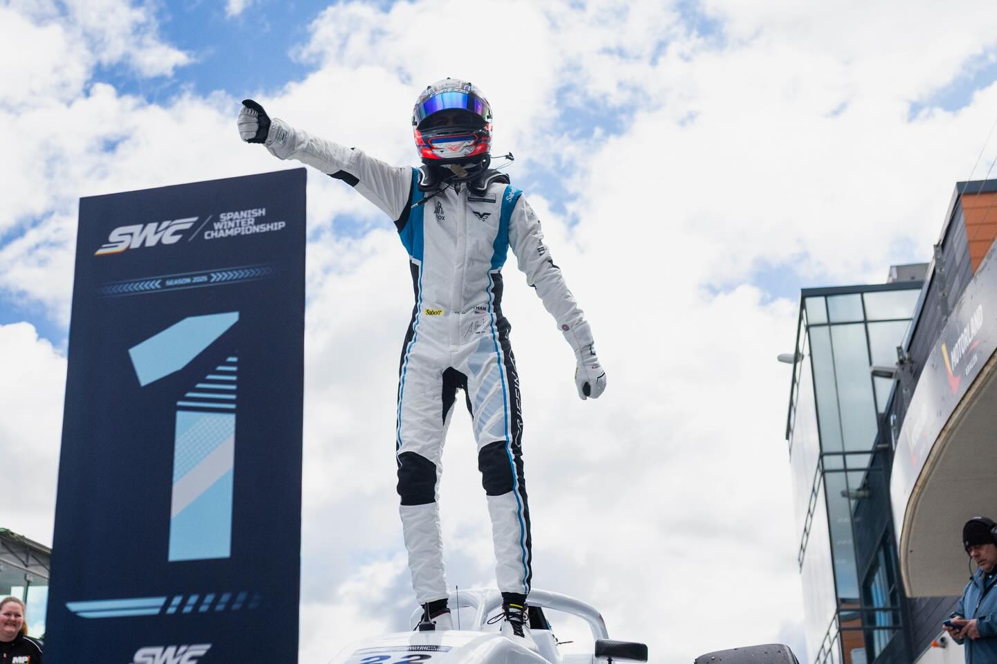 Got the win in Motorland! 🏆
Overall another good weekend to cap off the winter championship. Had to do comeback drives in all 3 races because of some tricky qualifyings, but still managed good results.
Unfortunately we lose the championship in the stewards room, but we regroup and go for the main championship in a few weeks 💪🏾
Big thanks to the @camposracing team for giving me a great car every week. Vamos!
-
-
-
@thegrid.agency
@n_de_nacho
@eduard_celda
@bryanrn7
@swchofficial
-
📸 @fotocar13
-
-
#f4 #camposracing #racing #motorsport #usa