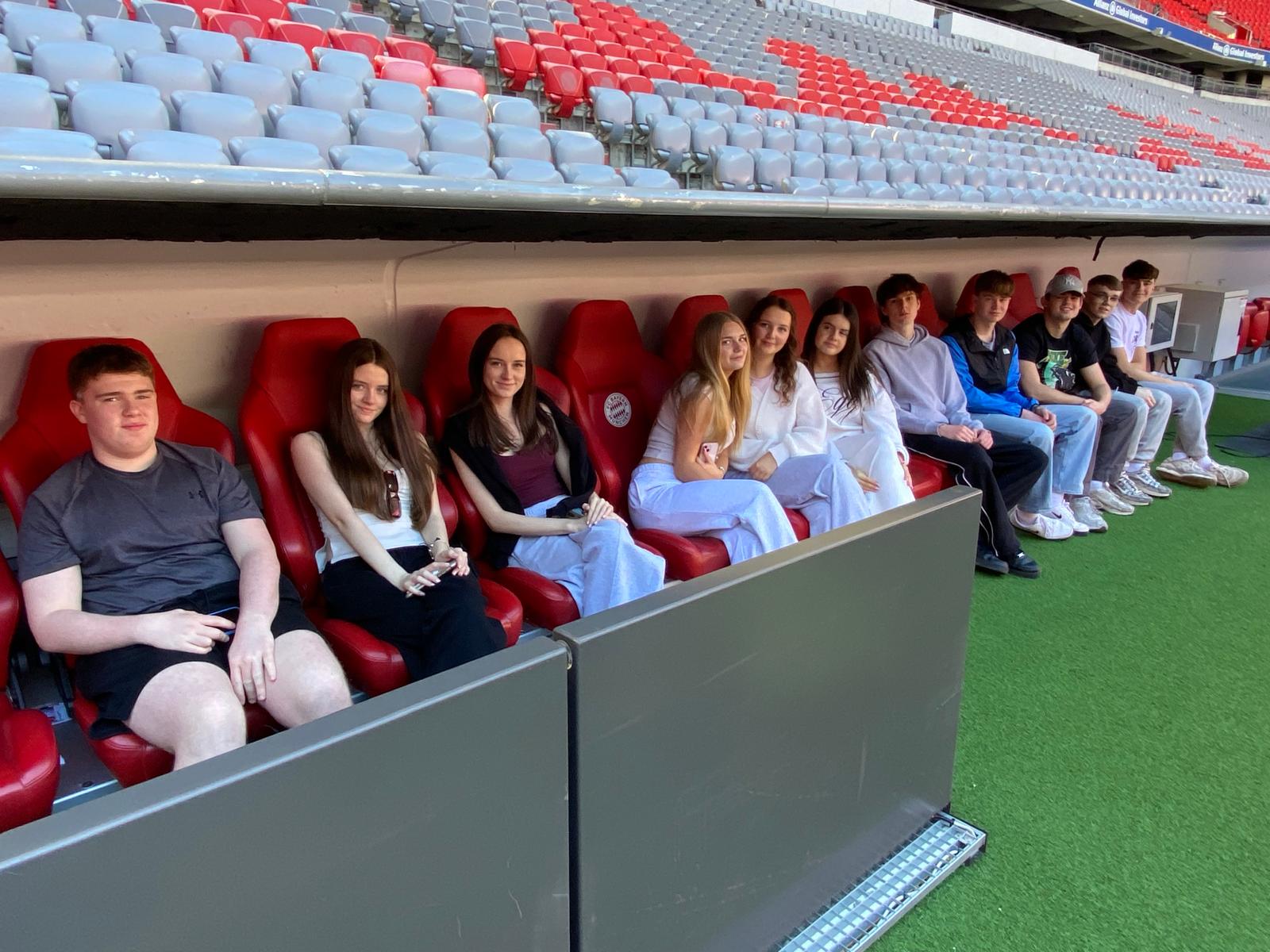 Our 5th Years have touched down in Munich and have been taking in the sights of Bavaria. First stop: Bayern's Allianz stadium ⚽️
Rumour has it that the Spurs fans on the trip were baffled that trophy cabinets capable of displaying more than one piece of silverware even existed 👀