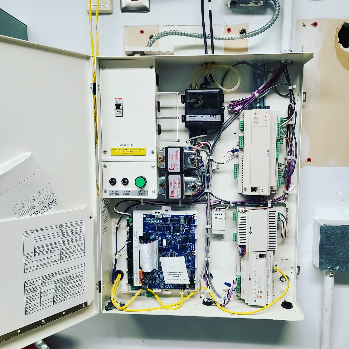 TRANE BMS Controller
Rewiring system as we remove a TRANE RTU from server room, installation of HE ductless incoming!