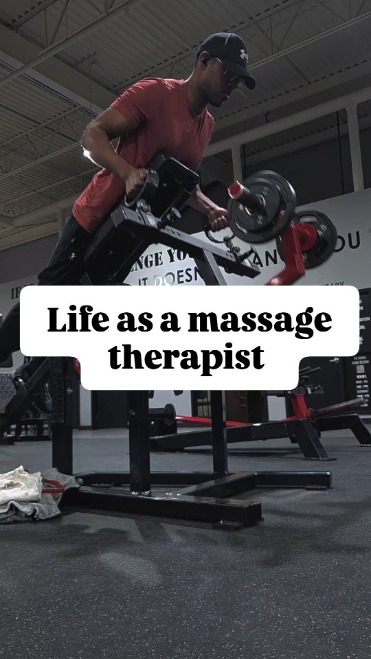 Your massage therapist lifts too. So I understand tight hips, sore shoulders, and recovery days,
#massage #yyc #calgary #massagetherapist #yycmassage