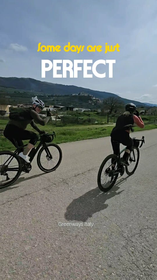 Ride through timeless hills.
Share the road. Share the table. Share stories.
Homemade pasta.
Great local wine.
Landscapes that open your senses.
But what stays with you is something deeper.
The feeling of being welcomed.
Of connecting with a place, its people, its culture.
Because a day riding in Umbria
is never just about the bike.
#greenwaysitaly
#cyclingitaly
#umbria
#rideandwine
#italianlifestyle
slowtravel
authenticitaly
bikeitaly