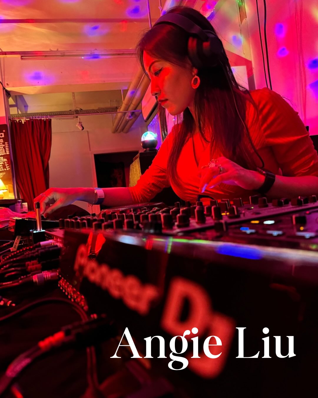 Meet Angie ❤️🇨🇳After building her career in Shanghai’s fast-paced financial center, Angie and her husband moved to his home country, Switzerland, and now she proudly calls it home. 🇨🇭With a Bachelor’s degree in Finance and pursued MSc Banking & Finance studies in Switzerland, she now works for a global leader in energy and technology headquartered in Zurich, providing sustainable energy for over three billion people to power their daily lives.
Alongside her full-time corporate career, traveling between Basel and Zurich each week, she is a certified Pilates and Reformer teacher and SRT coach, empowering others through movement on a weekly basis. With a love for music, she also enjoys DJing for events.
As the Expansion Lead for PWG, Angie leverages her skills in leadership, strategy, networking, cross-cultural communication, and project management to bridge communities and grow our network, bringing international professional women together to thrive, connect, and empower one another.