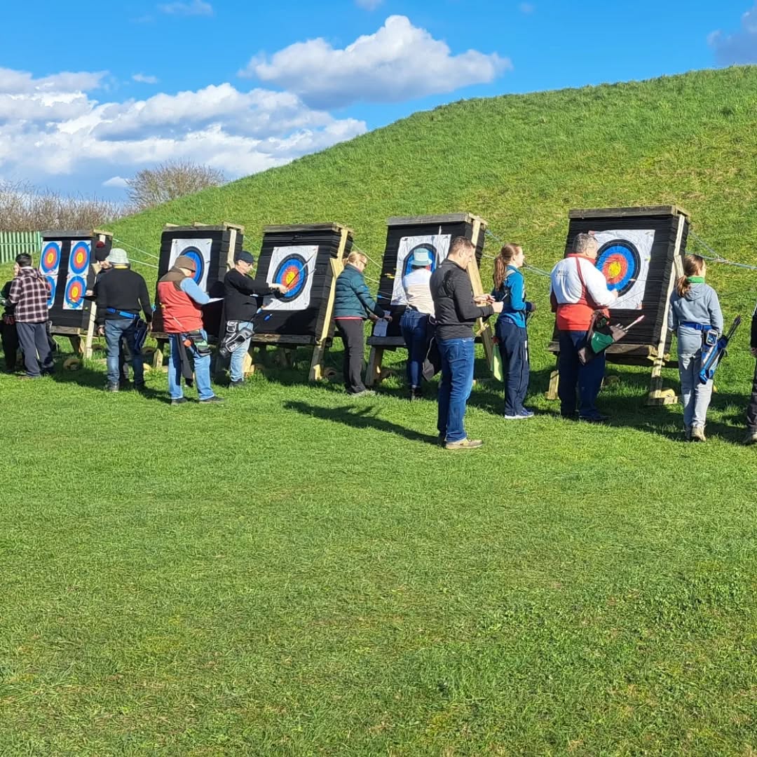 Another great turn out of Barebows, Recurves and compounds at today's frostbite, as our archers prepare for their first Outdoor Trophy Shoot of the year.
Well done everyone, as the weather takes a turn for the better, it's great to see our archers going from strength to strength.
#archerycompetition #archerylife #sportclub