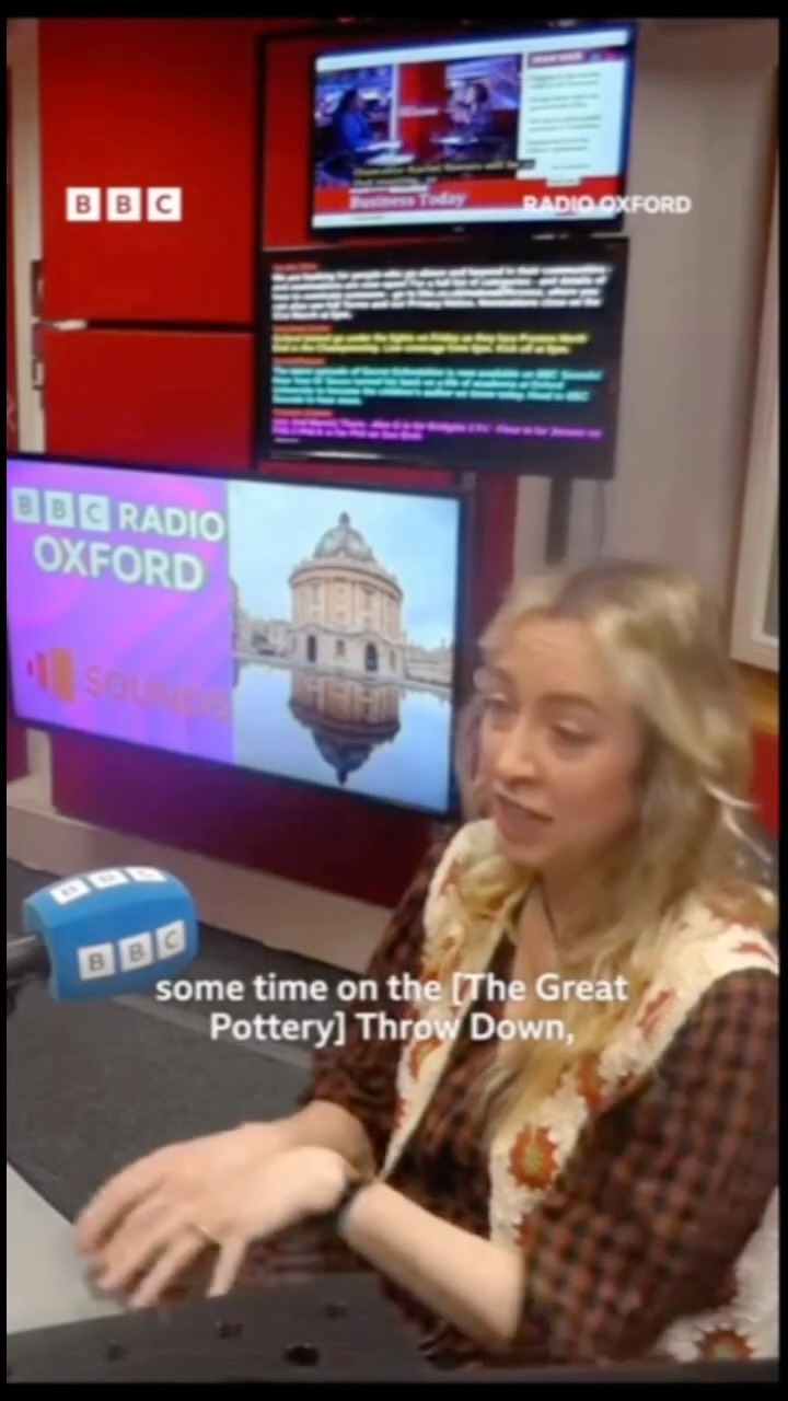 I had a little chat @bbcoxford on Monday’s breakfast show. Here’s a small snippet to share. It was lovely to chat all things @potterythrow. What am I going to do with myself on a Sunday evening. Tomorrow will feel strange 🤪
#clay #pottery #oxford
