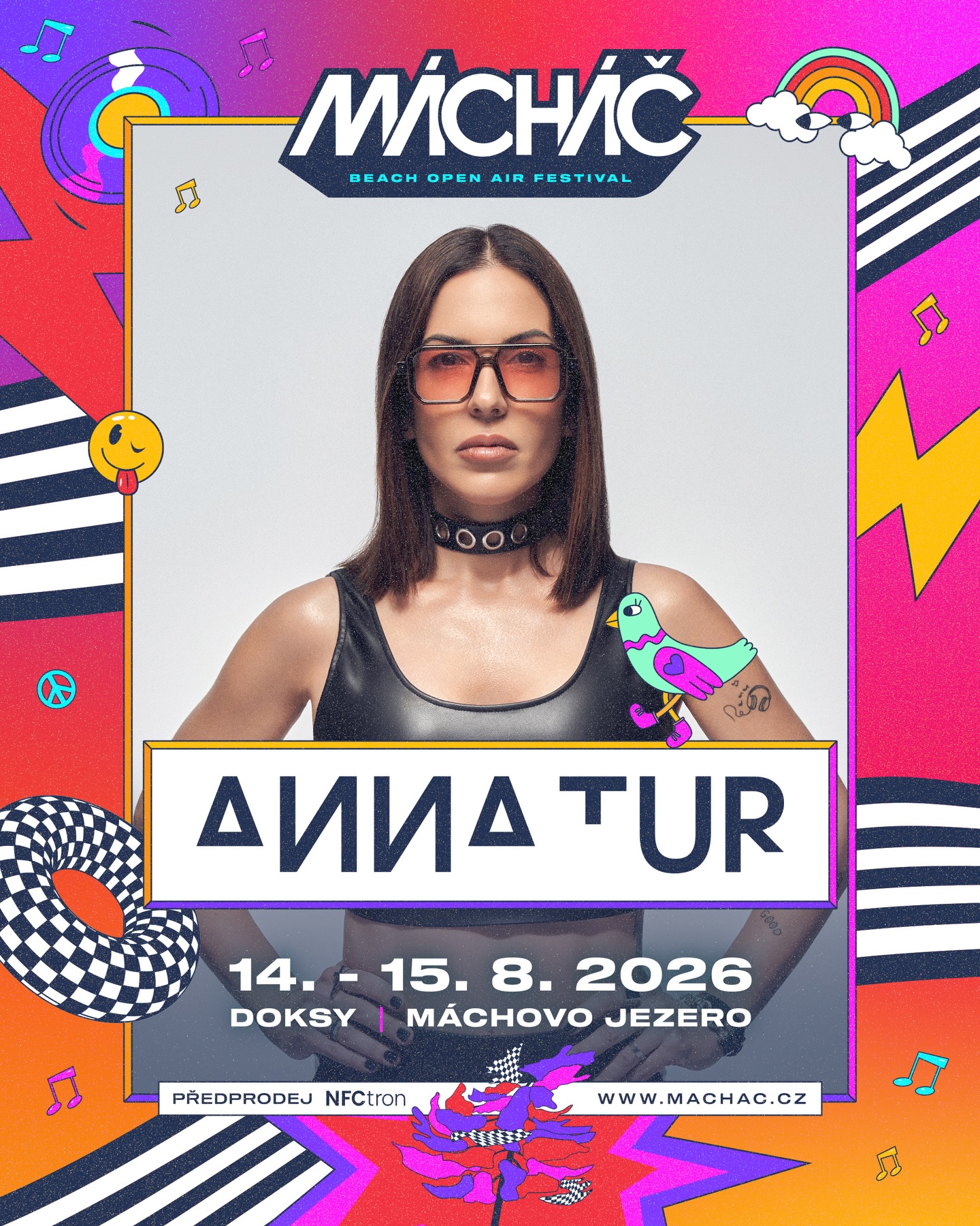 Z pulzující Ibizy rovnou na pláž Mácháče. @annaturdj přiletí na Festival Mácháč 2026. 🌴⚡️
Ibiza, ostrov, kde se potkává slunce, moře a club culture v té nejčistší podobě. Právě tuhle energii teď propojujeme s Mácháčem, kterou v ČR jinde nezažiješ. 🏖️
Její styl se pohybuje mezi housem a technem a za sebou má nespočet vystoupení na světových festivalech a ikonických klubech, jako jsou @tomorrowland @creamfieldsofficial @streetparadeofficial @pachaclubibiza @amnesiaibiza @kitkat_berlin_official a @hiibizaofficial
Momentálně je součástí programu legendárního @carlcoxofficial v @unvrsibiza v line-upu 2026. Oficiální remix jeho tracku Sand, Moon & Stars i výskyt na akcích v jeho orbitu v posledních letech jen potvrzují, že ANNA TUR dnes patří mezi jména z nejvyšších pater současné elektronické scény.
Na Mácháč tak přiváží kus skutečné ibizské club culture. Sound, který patří na pláž, pod širé nebe a do noci, na kterou se nezapomíná.
ANNA TUR x Mácháč 2026
14-15. 8. 2026
🎟️ tickets.machac.cz