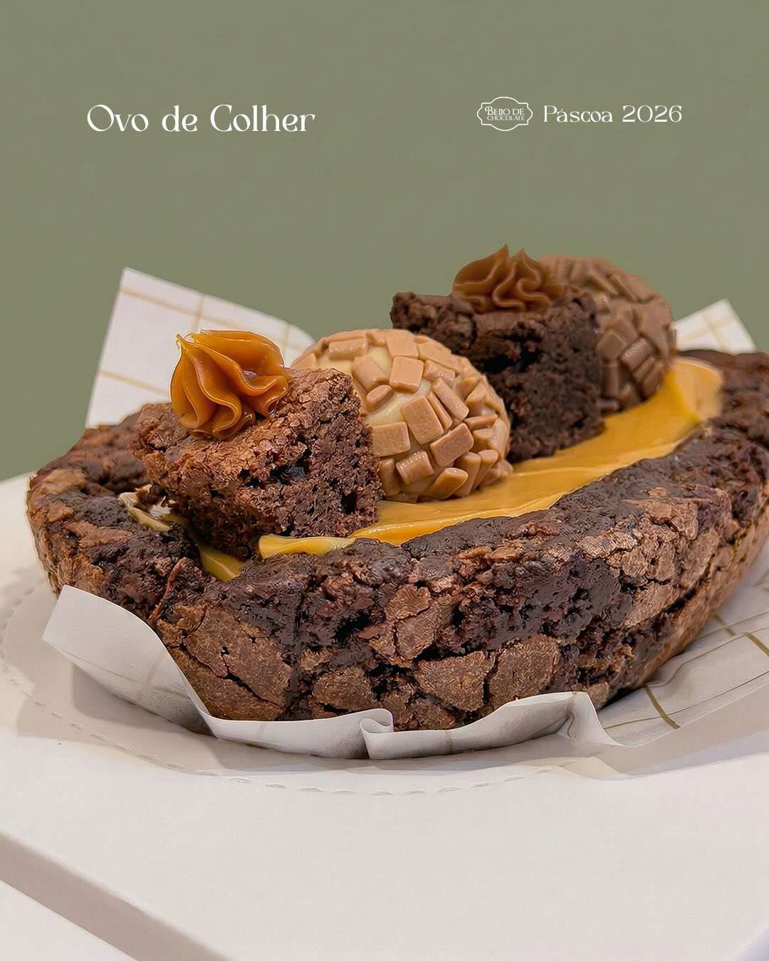 Ovo de Páscoa Recheado Brownie com Doce de Leite
Uma combinação irresistível para os amantes de chocolate. Ovo de Páscoa com casca de brownie, recheado com cremoso doce de leite, finalizado com brigadeiro de caramelo e pedaços de brownie na decoração.
Um sabor intenso, macio e cheio de cremosidade em cada pedaço.
Disponível nos tamanhos 500g, 350g e 250g.
Produção artesanal e somente por encomenda.
Garanta o seu pelo link da bio e faça seu pedido pelo WhatsApp.
Beijo de Chocolate, 2026.
