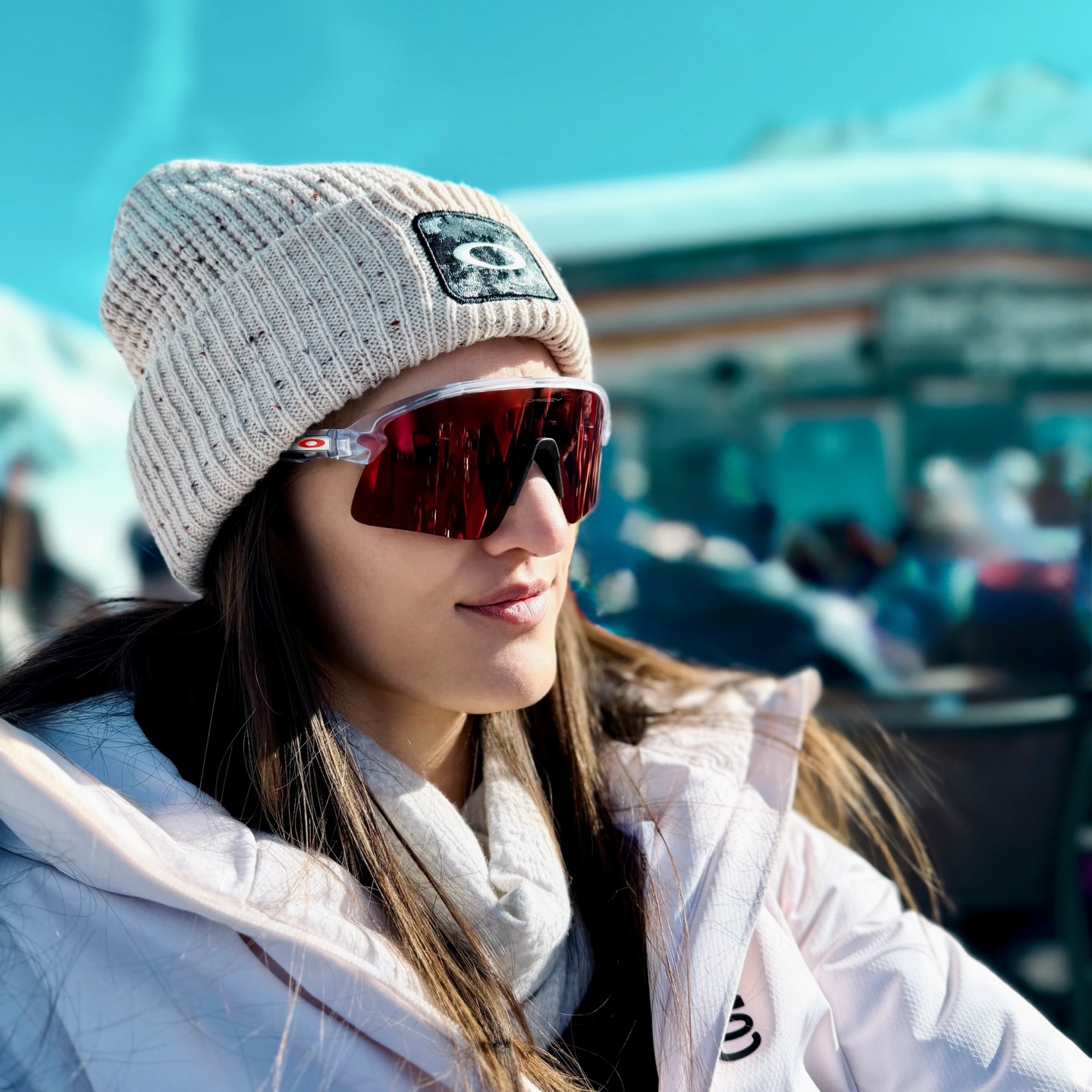 Off-season for a racing driver apparently means three things:
snow, ice… and pretending a hot tub counts as recovery training.
.
Same focus. Same vision.
.
At least I can always rely on @oakley to keep the view sharp — whether it’s an apex or a mountain horizon.
.
#Oakley
#OakleySport
#BeWhoYouAre
#seeitinprizm
#justfast