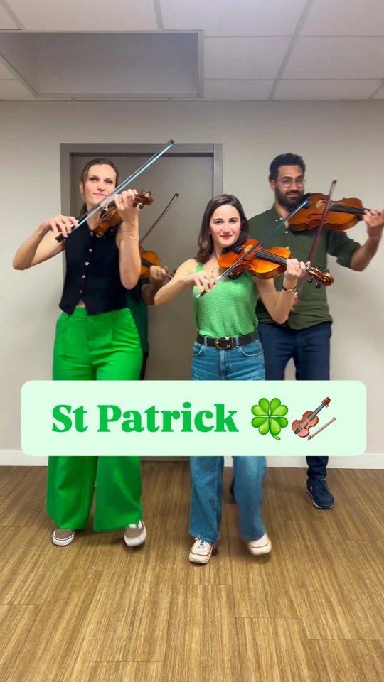 🍀 Happy St Patrick's day 💚🎻
#stpatrick #stpatricksday☘️ #irishdance #paddysday #violin
Violon | Quatuor | Danse | Irlandais | St Patrick | Humour |
