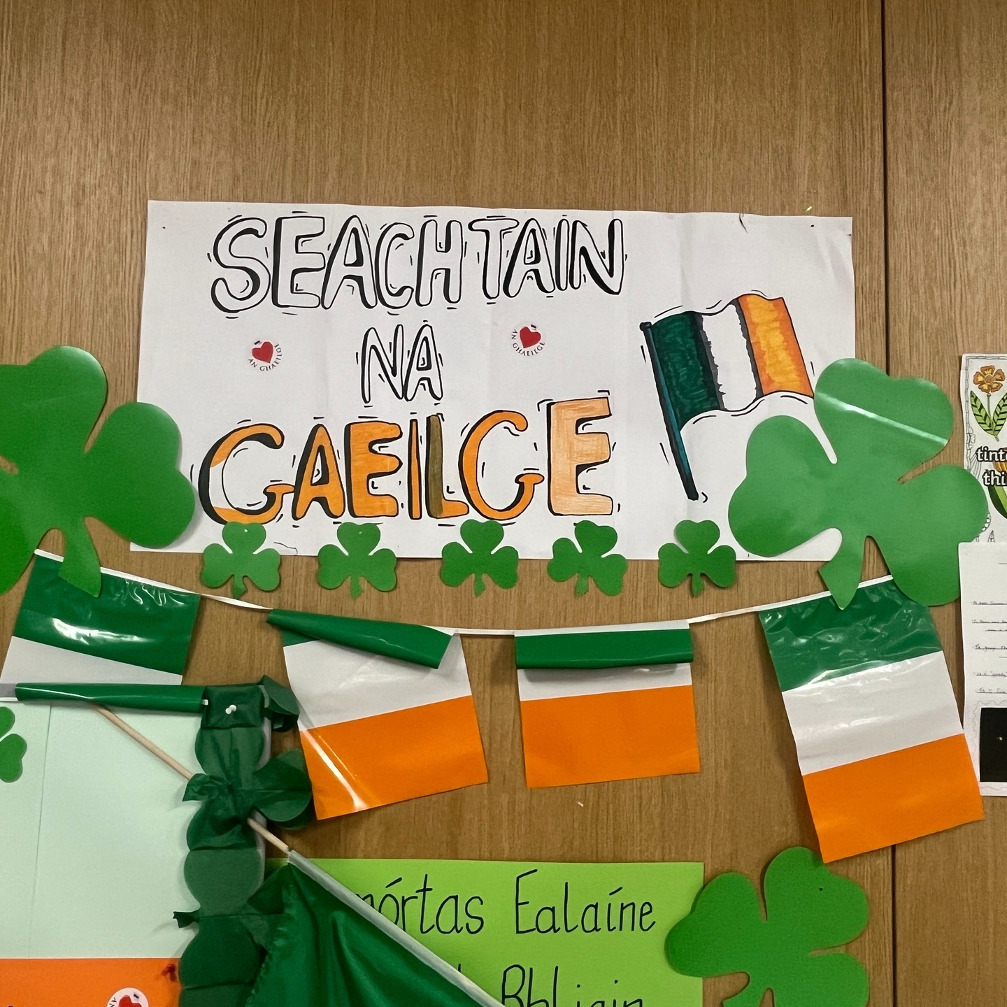 ☘️ This week marked Seachtain na Gaeilge in the build up to St. Patrick's Day. Between pop-up Gaeltachts, dance workshops, quizzes and live music, it was a week filled to brim with celebrations of language and culture. Check out a comprehensive run down of everything that took place on our website. A huge thank you to the Irish department for organising! 🇮🇪