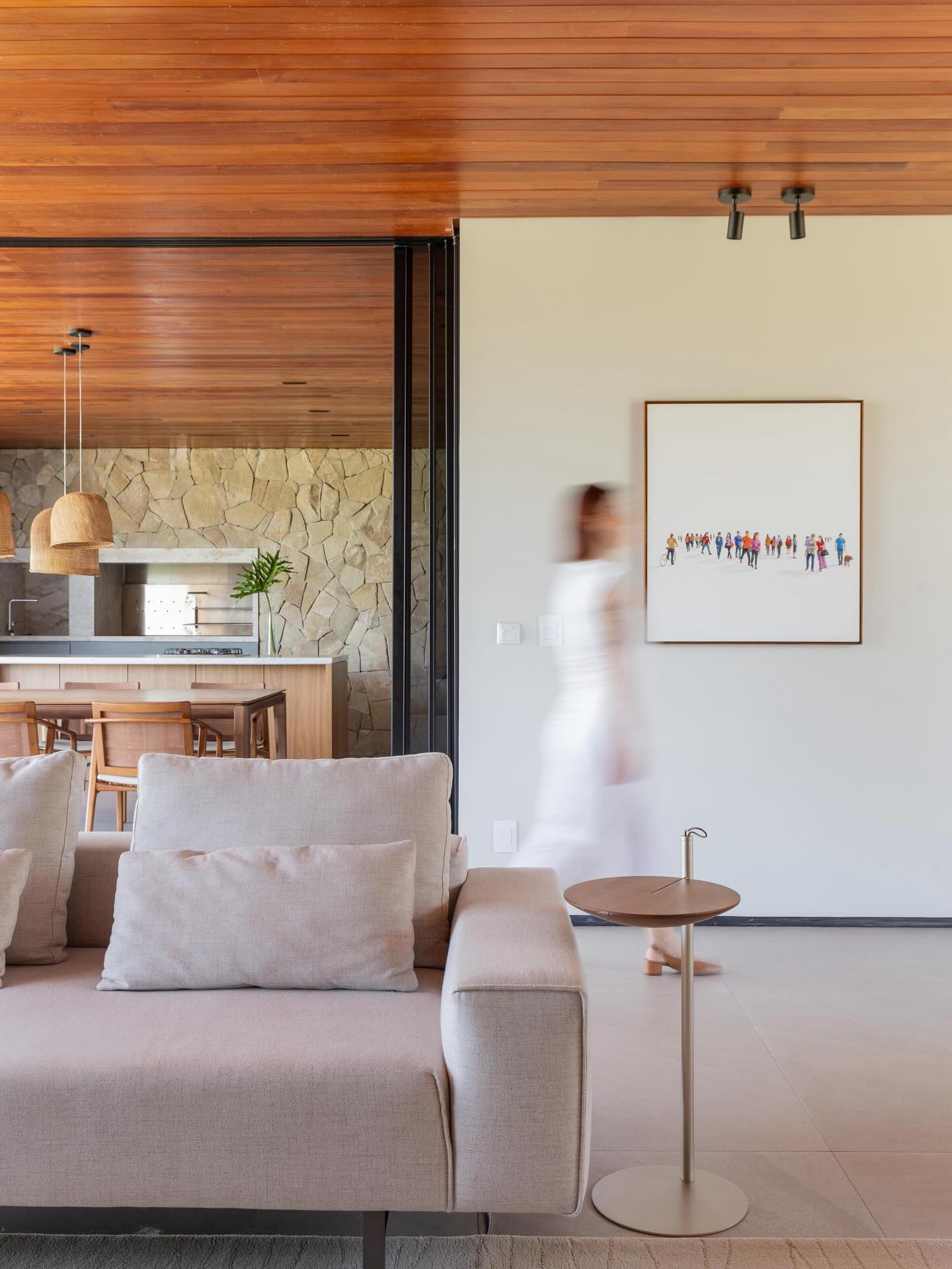 Casa Ilhas | Eldorado do Sul, RS BRA.
#arquitetura #interiordesign #casascontemporaneas
#galeria733 #projetodearquitetura
_____________________________________________
contato@galeria733.com.br
Fone: (51) 99606-0497
•
GALERIA 733