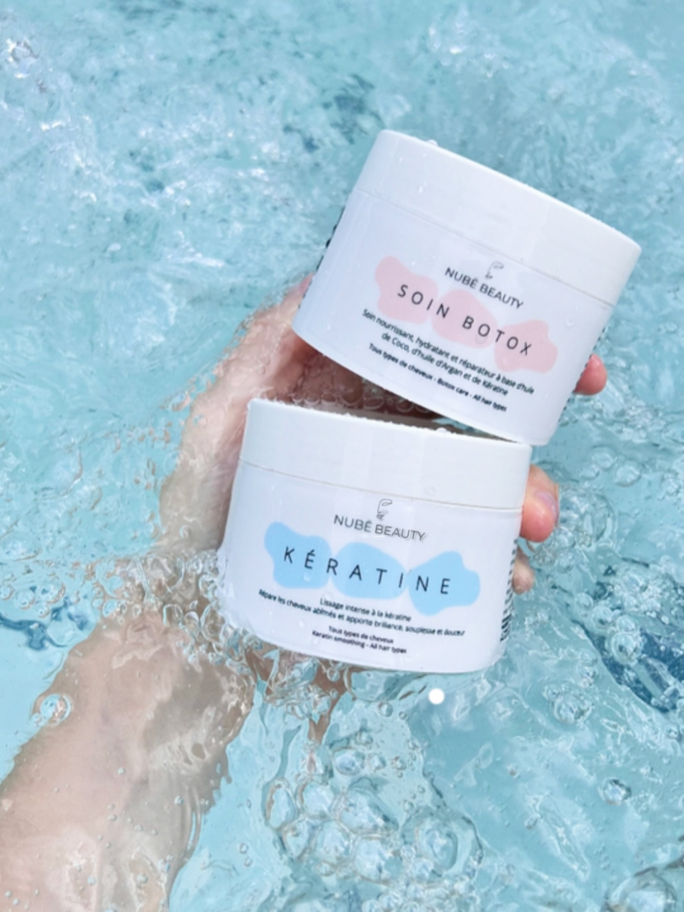 Cheveux poreux ou mousseux ?
Cheveux secs aux pointes et gras aux racines ?
Deux solutions :
Le soin Botox 💓 Réduit les fourches, boost la brilliance, nourrit en profondeur et élimine les frisottis.
Le lissage kératine 🩵 Une chevelure lisse et brillante en toutes circonstances, réduit considérablement le volume et facilite le coiffage, il permet de diminuer l’utilisation du fer à lisser.
Disponible sur www.nube-beauty.com ✨