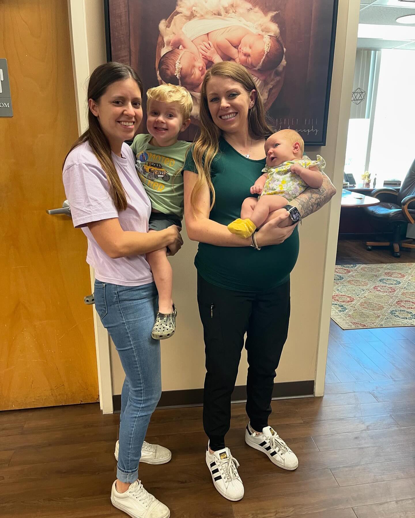 The bond I make with my mamas is apart of being a midwife I greatly underestimated 🥰 I love this community and the incredible woman within it and I hope to always be a safe place for them to get the best natural-based health care, education, compassion and as a bonus, friendship 🫶🏻
#brevardcounty #midwife #cnm #newmom #womensadvocate #holisticcare #pregnancy