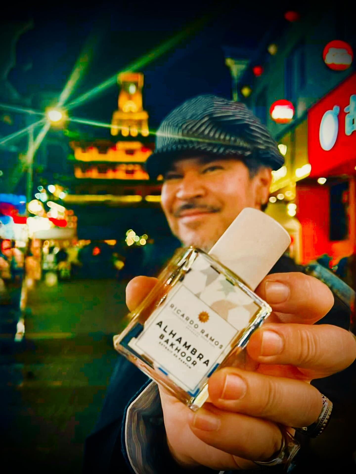 Hello Ningbo!
After and intense and amazing past weekend with the wonderful GranadAroma olfactory event in Granada, I’m in Ningbo for doing tomorrow the presentation of my latest creation: Alhambra Bakhoor!
Lots of love from China!
#ricardoramosperfumesdeautor #alhambrabakhoor #chinarelease #artisticperfumery