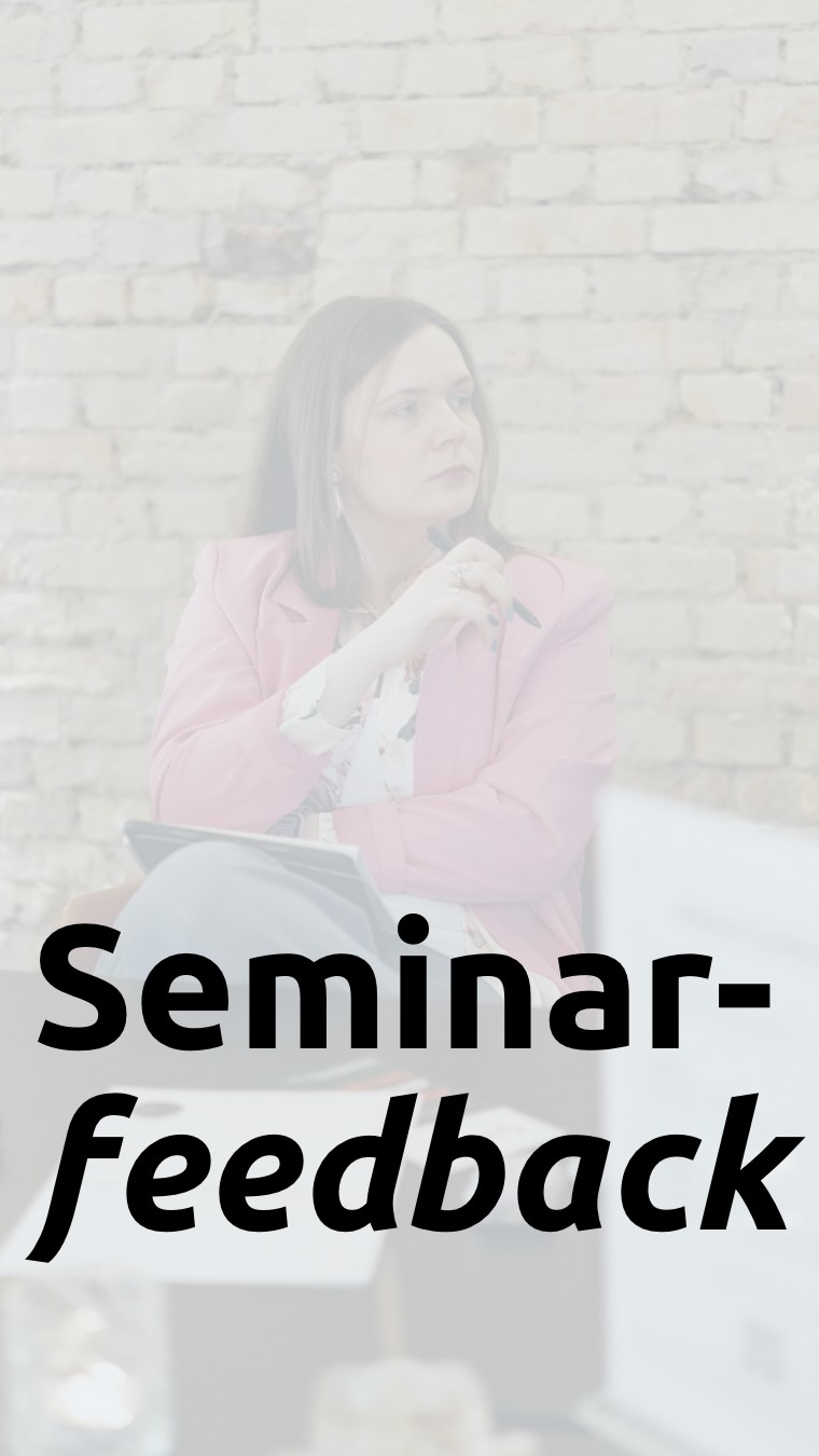 Nach dem Seminar habe ich drei Fragen gestellt:
Welches Wort beschreibt den Tag?
Was war dein größter Aha-Moment?
Und wem würdest du das Seminar empfehlen?
Ihre Antworten zeigen ziemlich gut, worum es in meinen Seminaren eigentlich geht:
Klarheit, ehrliche Erkenntnisse und der Moment, in dem plötzlich Dinge Sinn ergeben.
Denn oft merken Unternehmerinnen erst im Austausch:
Ich bin mit meinen Gedanken, Zweifeln und Fragen gar nicht allein.
▶️ Wenn du gerade auch an einem Punkt stehst, an dem du dein Business bewusster führen möchtest, dann ist das Seminar vielleicht genau der richtige Raum dafür.
Alle Termine zur Seminarreihe „Bewusst führen“ findest du in meiner Bio 🤍 #leadership #bewusstführen #seminare #selbstständigefrauen #führungskraft #führungskräftecoach #führungskräftetraining
