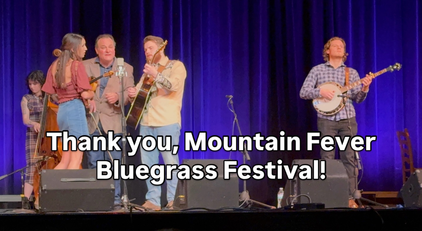 Wow —did we have fun playing music for the awesome people in @mountainviewarkansas Thank you for making us feel so at home. 🎻🪕🎙️
@syd_christian @james.m.music @jenlbrooke @pelusomicrophonelab
#bluegrassmusic #bluegrassband #singersongwriter #mikemitchellmusic #lovesongstorchandbluegrass