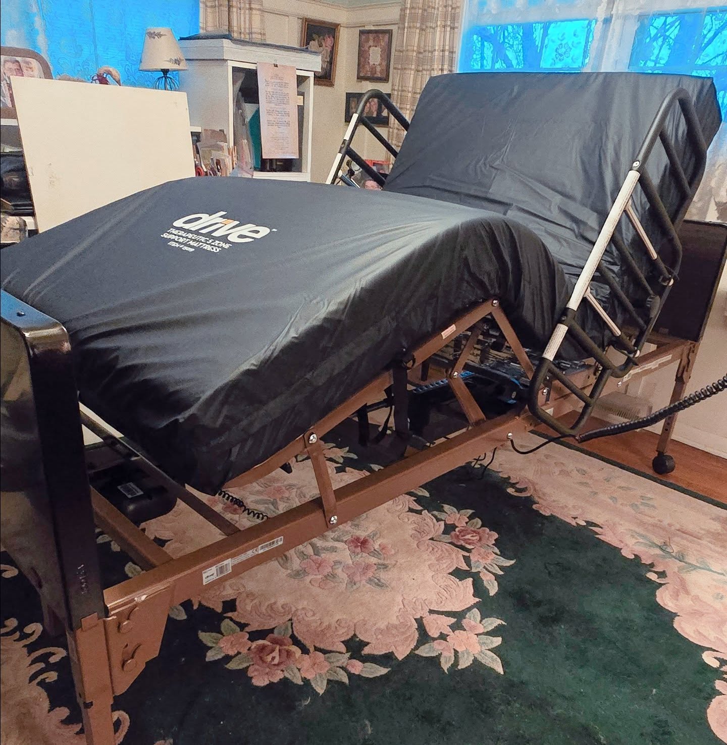 Customer called 10 companies… chose us.
Same-day delivery. Full setup. No insurance needed.
This is why we do what we do 💙
#HospitalBedChicago #MedicalEquipment #durablemedicalequipment #allmedequipment