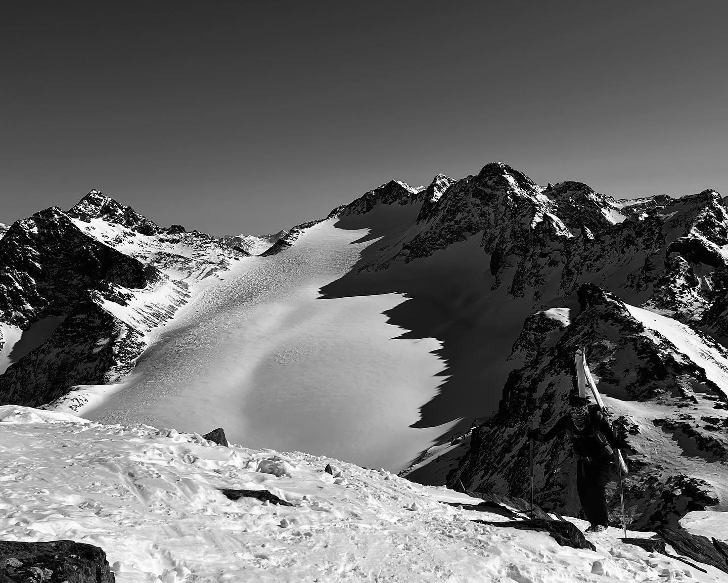 Seeking for snow in Südtirol 🎿☀️
#valleaurina #skialp #traversata #triangolodiriva #rivaditures #knuttenalm #sun #mountain #live #life #follow #skitouring #beautiful #best #amazing #nature #sunny #holiday #active #water #happy #motivation #mountainguide