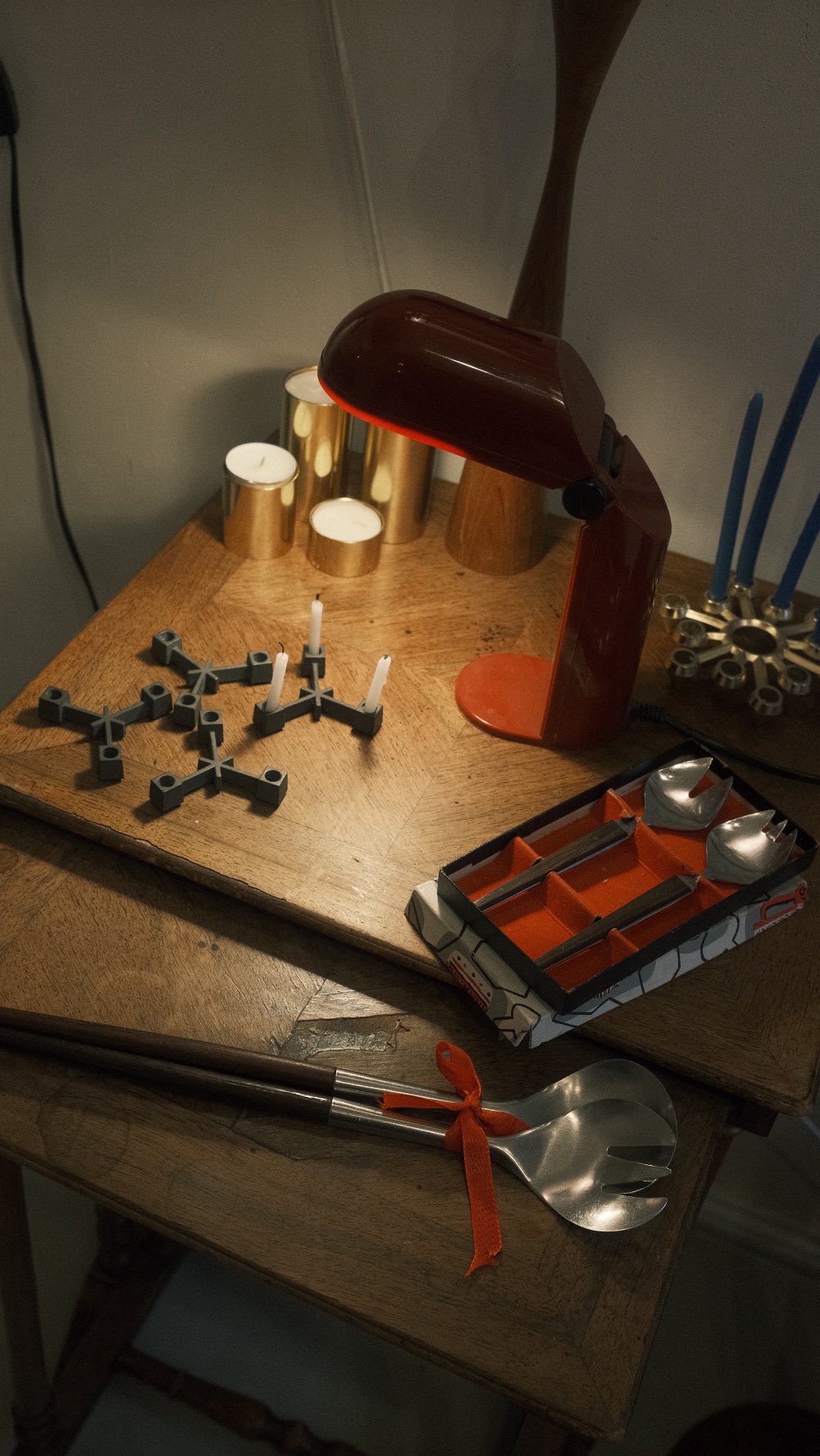 Vintage furniture
Thu-Sat from 12:00-19:00
Schönleinstr. 33
📸 @_jierong