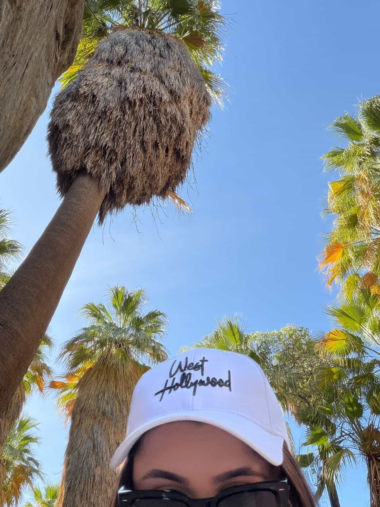 BB BROW SELFIE 📸
A little reminder that well-designed brows don’t just look good on the day, they hold up wherever life takes you.
This beautiful set is currently exploring on the other side of the world 🗺️