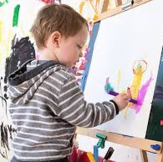 Calling all key stage 1, 2 and 3 artists 👩🎨 your village show needs you!
We need you to colour in and design superhero’s. If you have already done it with your school, great! But if you haven’t, go to the downloads link below and print out your template.
Entries need to reach us latest Friday 5th August 8pm at the community centre.
Happy drawing ✍️ 🎨
http://weaverhamshow.co.uk/downloads/