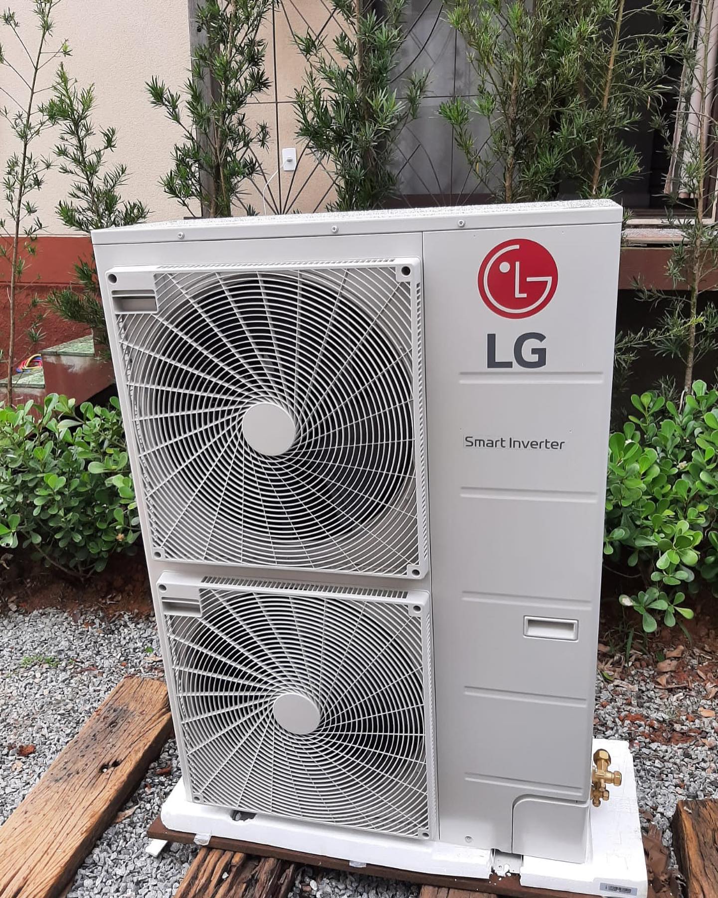 Mais uma instalação de 60.000btus modelo k7 da marca @lgbrasil concluída com sucesso .
2023 e nosso 🔝🚀🚀🚀