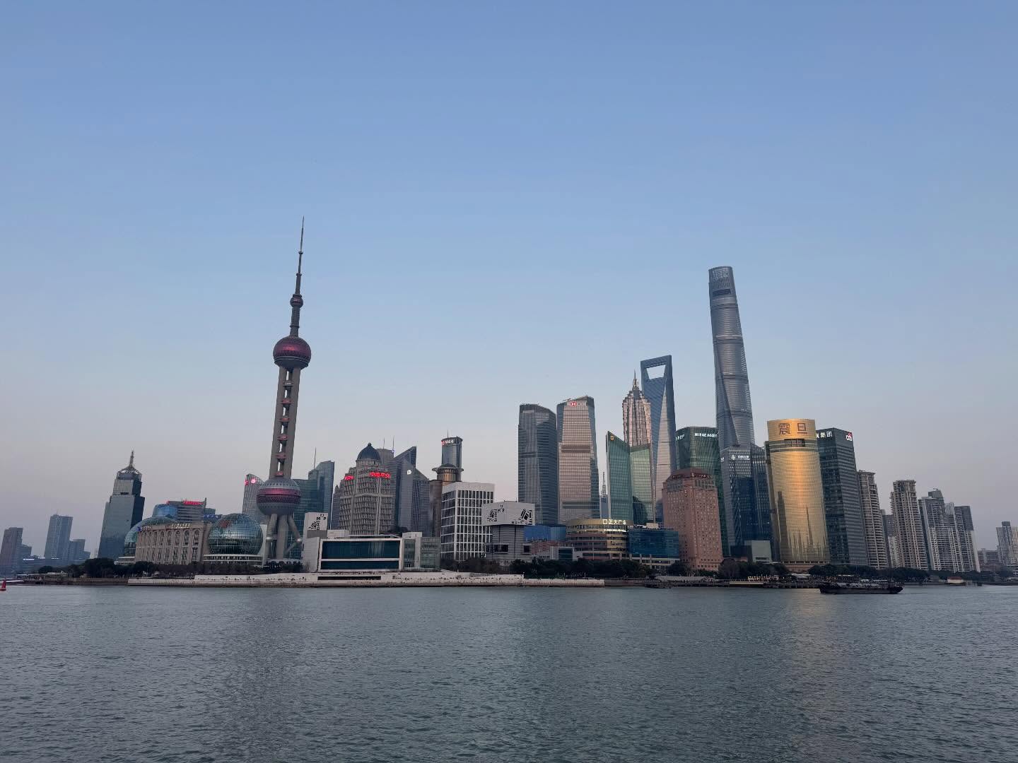 20 hours in #Shanghai. Jet lag hit me like a bus. Nothing to it but get into the city and walk.
Maglev train a quirky bit of 300kmph adventure.
Thought I would be OK with the glass floor viewing platform 250m high at the Oriental Pearl Tower. I was wrong 😬
Walked around The Bund and older YuYuan and then headed to the French Concession for a food tour.
Ate all the dumplings. The skewers. The noodles. More of all the dumplings. And the sesame dumplings. And the pan-fried rice dumplings. Chinese gluten doesn’t count.
Then back to hotel to try and sleep before 3am wake up call for early flight to Yunnan.