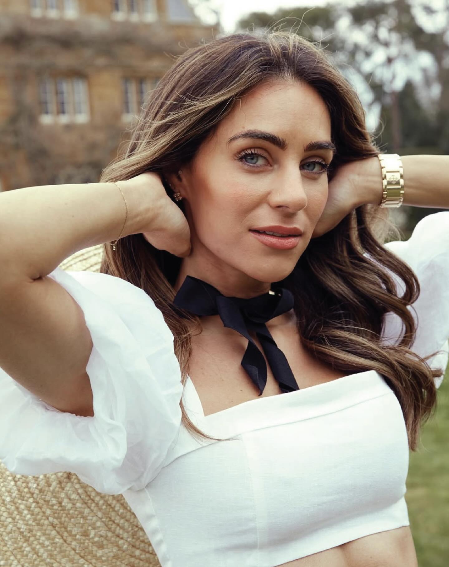 Do you want timeless light, beautiful spaces, and photos that actually feel like you?
.
Golden mornings, cosy corners, and elegant backdrops make every shot look effortless. Whether it’s a brand shoot, portraits, or something creative, Flore House is the kind of place that turns moments into magic.
.
Your next photoshoot deserves a space this good.
#photoshootlocation #creativespace #photoshootlocationideas #brandshoot #luxuryphotography #northamptonlocationhouse #photographyvenue #photoshootlocationhire #locationscouting #locationhunting #locationhire #locationshoot #editorial #productphotographylocation #brandingphotography #personalbrandphotographer #commercialphotographer #contentcreator #personabrandingphotography #eclecticinterior #eclecticinteriordesign #editorialshoot #fashionphotography #luxuryfashion #ukfashionphotographer #florehouse #northamptonshire