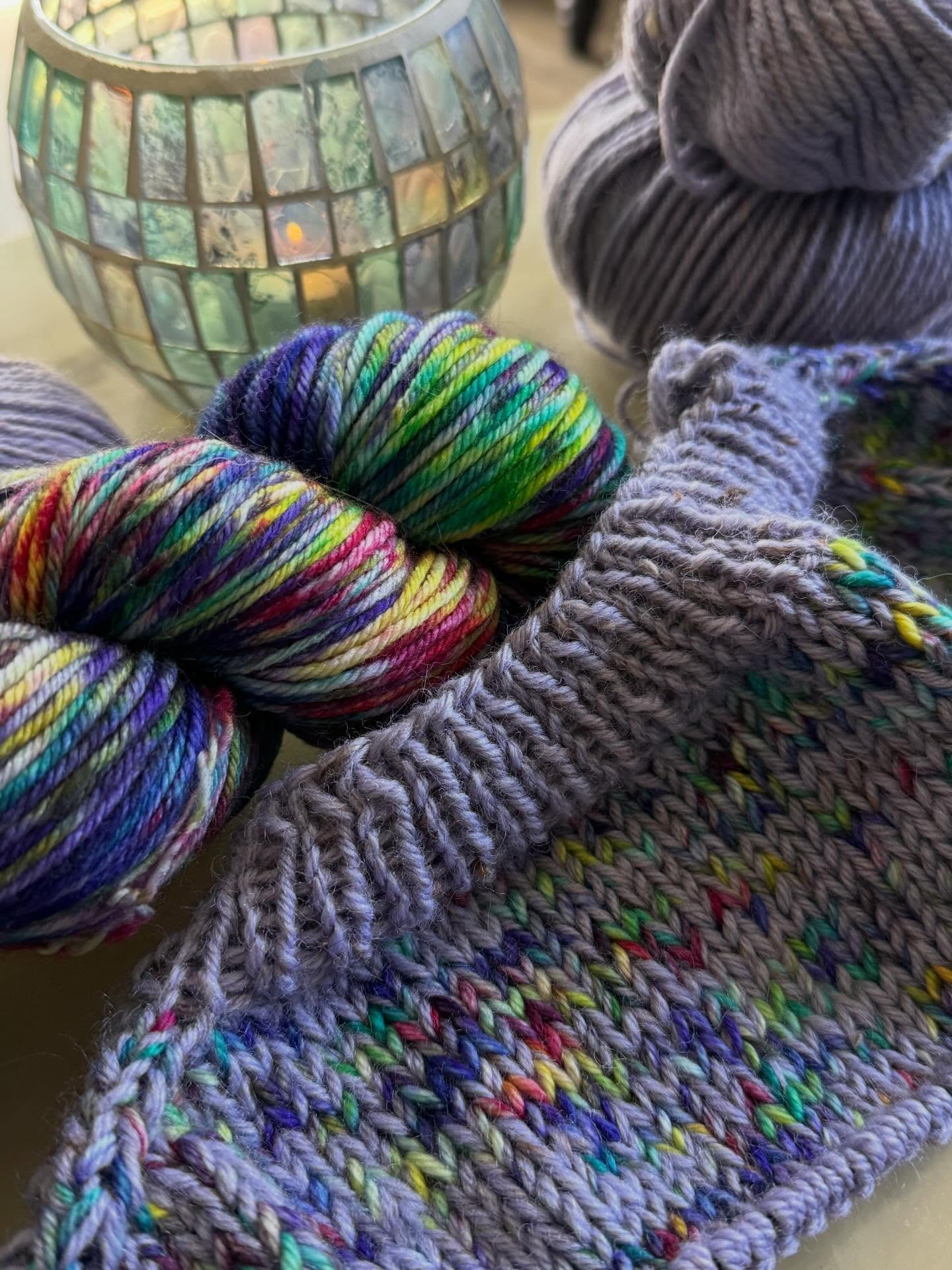 Today I decided to make all day… what I joy it has been.
#heirloommerino #fiori #mindfulmaking #staypresent