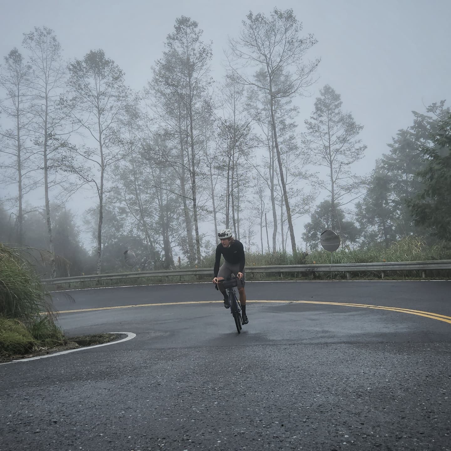 Why do we always ride to the mountains? Because the mountains are always so charming
#Letsridetaiwan
#Customizedcyclingtour
#Taiwanbiketour