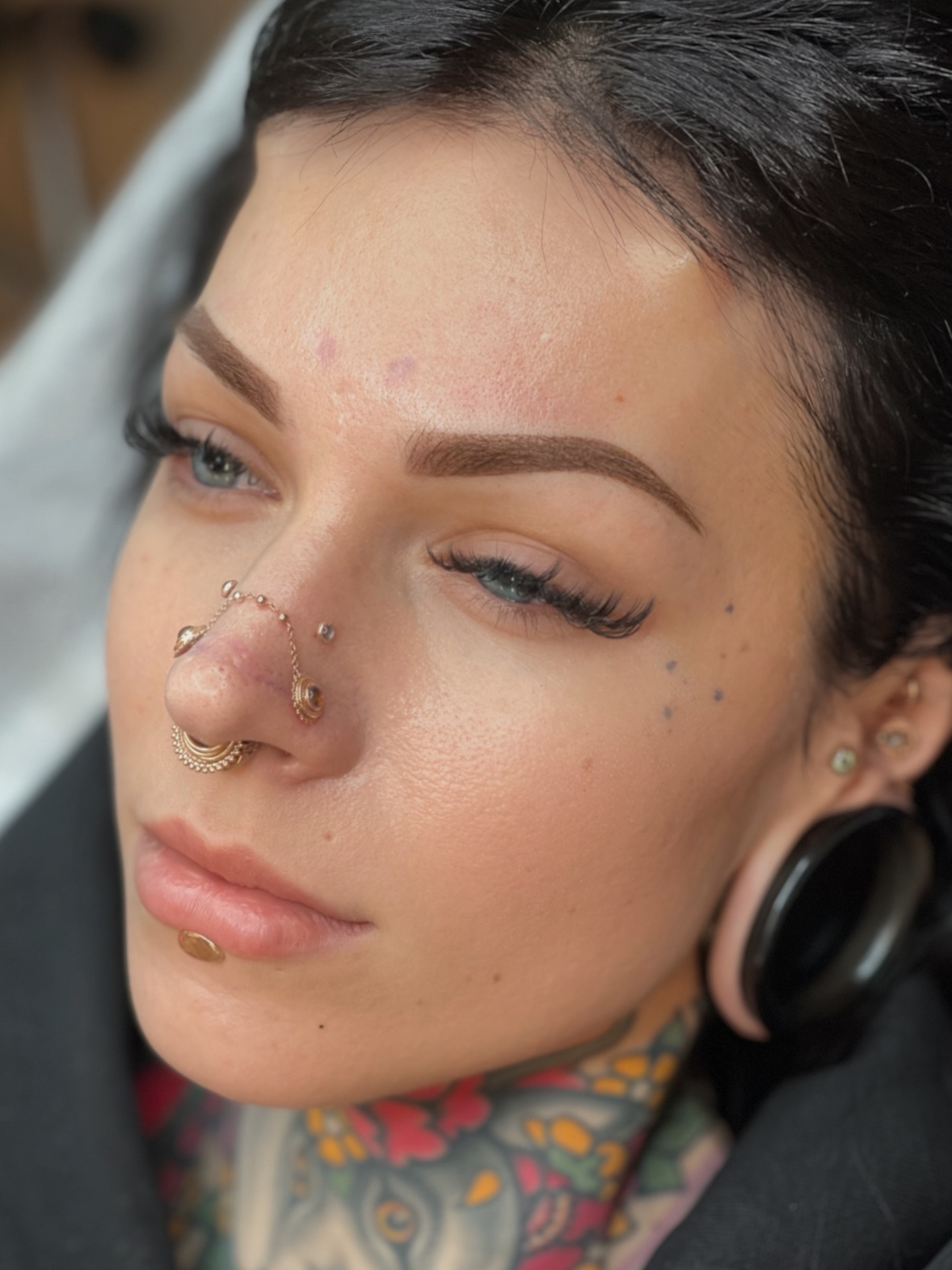 Brow refresh ✨
These ombré brows were done to correct and faded previous work (not done by me). We adjusted the shape and created a softer powder finish that will heal much more natural.
Freckles might be running the show lately, but a good brow moment will always have my heart!
#ombrebrows
#powderbrows
#nycbrows
#nycpmu