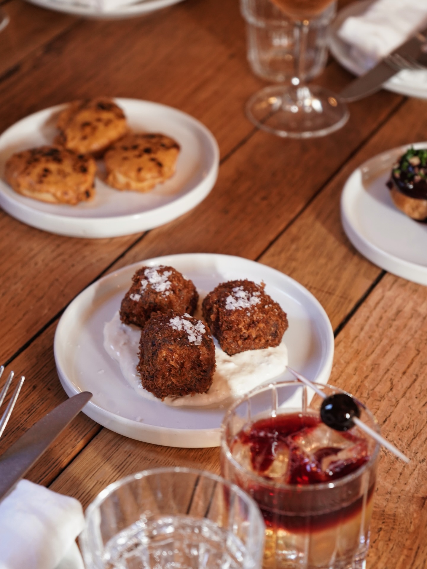 Beef shin nuggets w horseradish sour cream
Our original house snack…unchanged since day one!