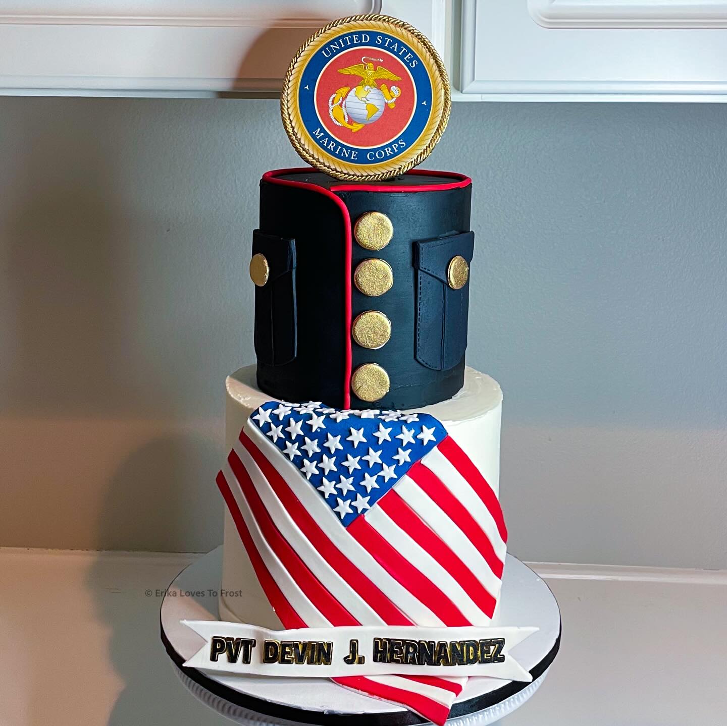 USMC cake ⚓️🛳️🇺🇸Congratulations, PVT Hernandez 🇺🇸 Thank you for your service. 🪖🫡🍰 #erikalovestofrost #usmccake #militarycake #marinesthemedcake #murrietacakes