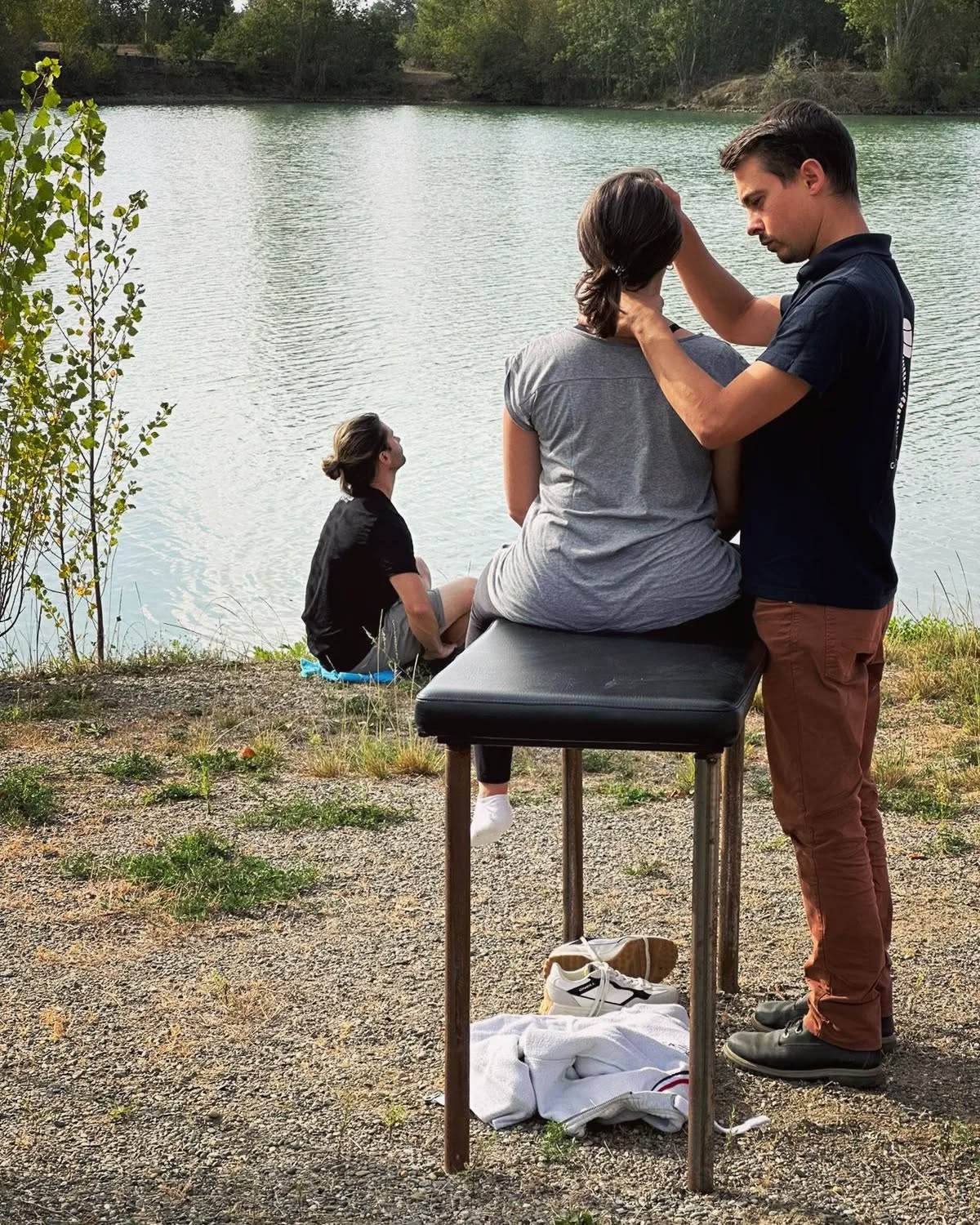 Quelques extraits des soins de #laventure_chiro sur les routes de France.
Que ce soit des soins isolés sur des personnes rencontrés sur la route, des rdv programmés par des personnes me connaissant ou ayant entendu parlé de moi, des séminaires improvisés ou organisés, je suis toujours enthousiaste à vous faire découvrir la Chiropratique et la manière dont je l'applique.
N'hésitez pas à vous manifester pour toutes questions ou prise de rdv.
#chiropraxie #Chiropratique #chiropractic #aventure #adventure #nature #vanlife #tourdefrance #paysage #France
Merci à tout ceux que j'ai croisé sur mon chemin pour votre accueil chaleureux.
Notamment @propulsionmentale @louisa_gerard_ @rocketgirl99 @emmanuelle_samson_equitation @loooraaannn @amandine.couvidoux @perlemiot @sebastiendehulster et j'en oublie...