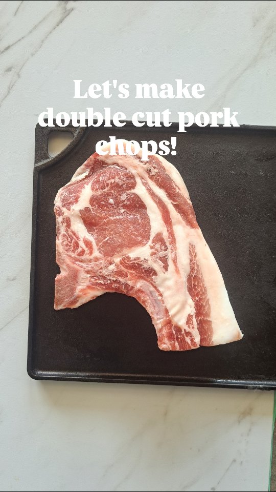 We had family over for dinner, and double cut chops are our favorite meals to serve! They take some planning, but are so worth it. Unfortunately, we dont have and double cuts in stock (because we ate them...😬) but we'll restock in April! You can always get them with custom processed pork. Check the link in our bio for details.
#NorthTexasBBQ #TexasBBQ #SmokingMeat #LowAndSlow #BBQLife #SmokedPork #PulledPork #PastureRaisedPork #FarmToFreezer #KnowYourFarmer #DFWEats #BuyLocalMeat #MeatLovers #BackyardBBQ