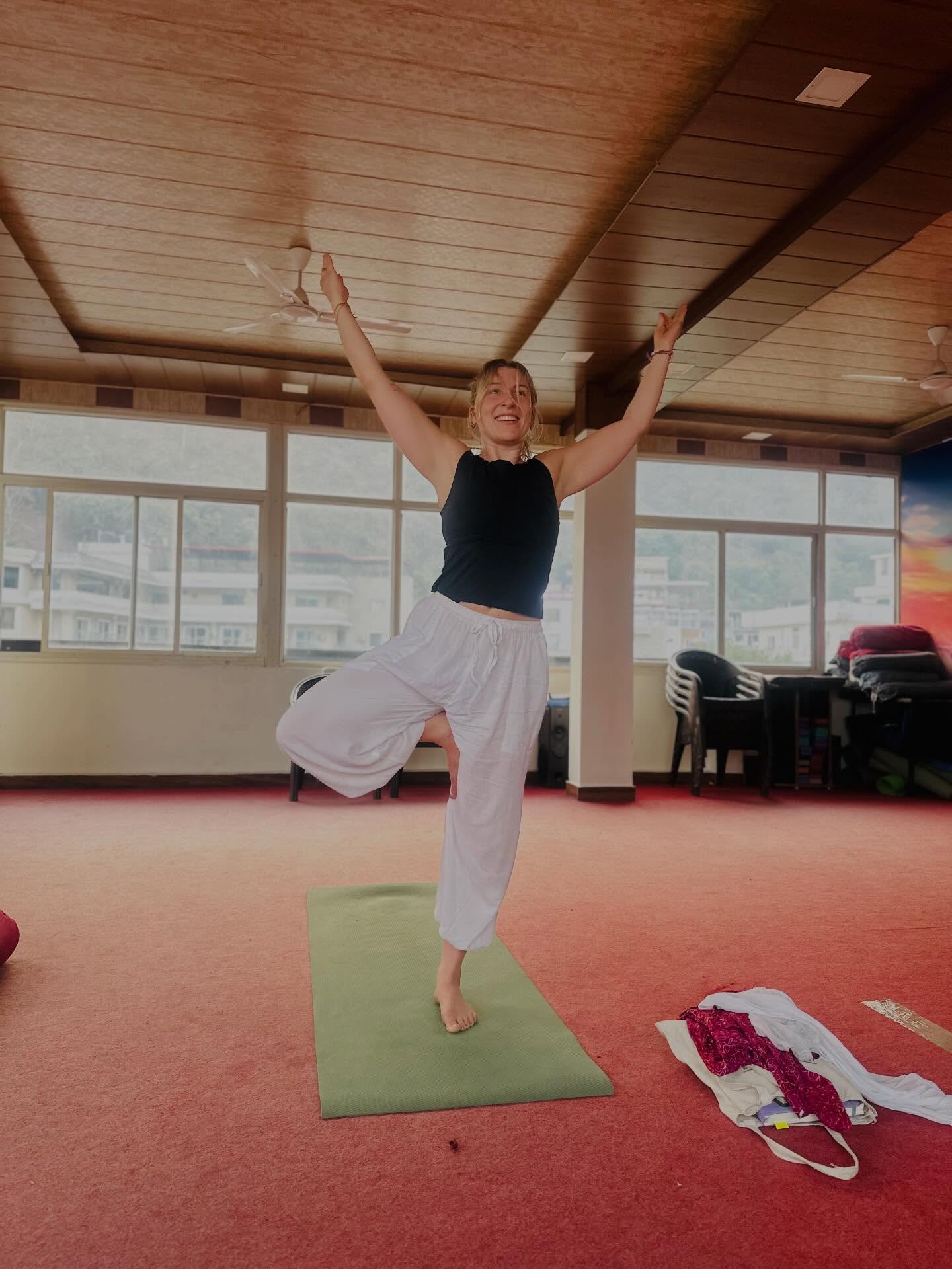 Moments from my 1:1 classes with @surajfromrishikesh ji during my 300-hour YTT. Grateful for your guidance and teaching.