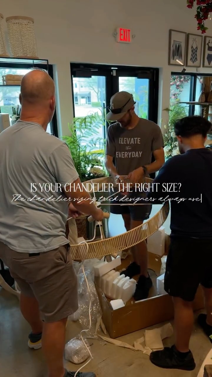 Some lighting tips from the shop! 💡🌟
Because choosing the right chandelier size can make or break your space.
Save this for your next lighting decision 💛
#style #florida #lighting #design #explore