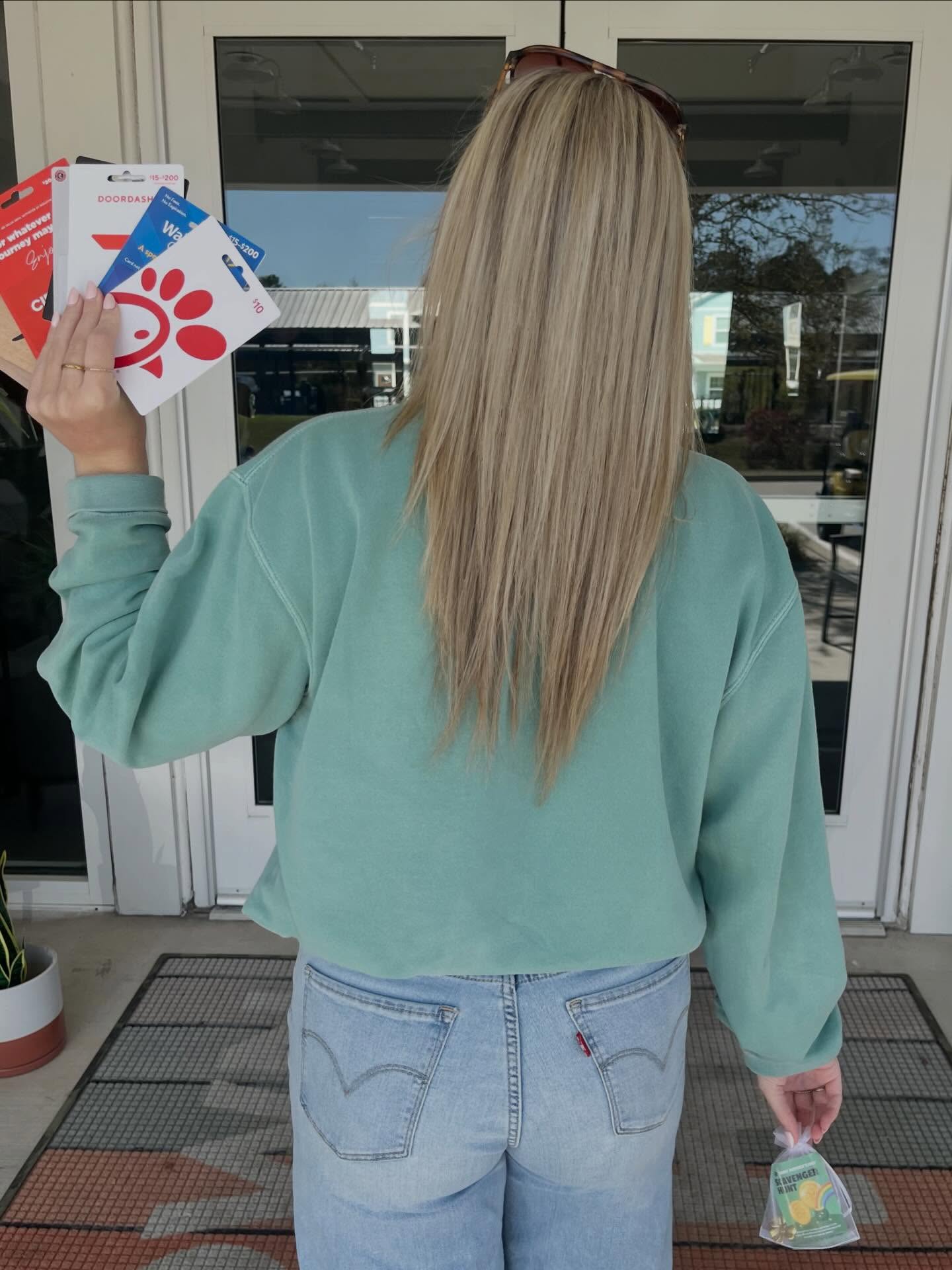 Get ready to test your luck! ☘️ We’ve hidden 27 gold four leaf clovers across the property, and it’s time for a scavenger hunt!
💰 Prizes: $5, $10, $25, or even a $50 gift card!
📍 Rules: 1 clover per person.
☘️To Claim: Bring your clover to the leasing office by the end of the week to trade it for your prize.
Happy hunting, neighbors! May the luck of the Irish be with you. 🌈✨
#CollegeTownCommunities #LiveWithin #StPattysHunt #ResidentEvents #ScavengerHunt