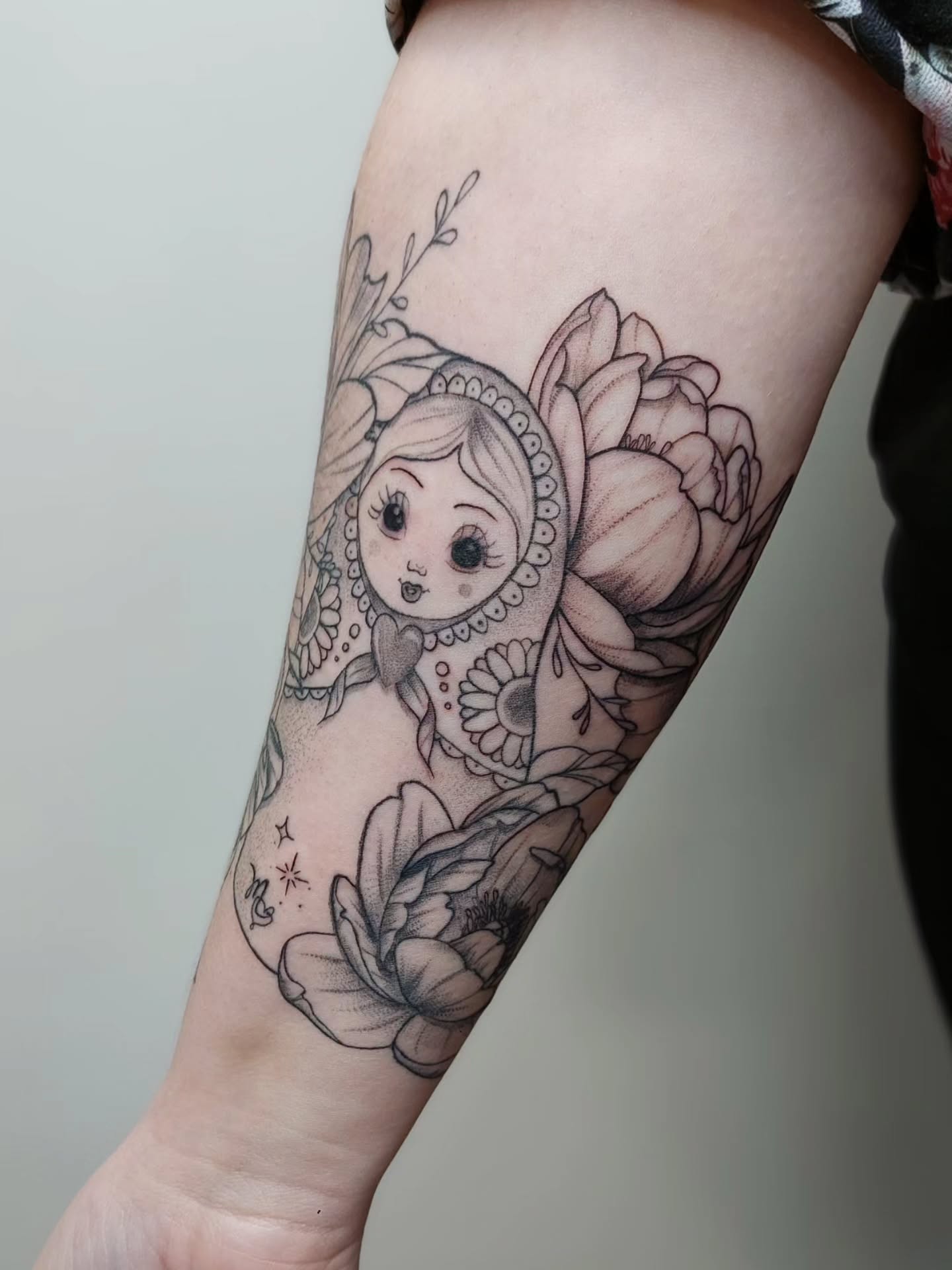 👋👋
✨️manchette terminé ✨️
Encore merci à Alexandra de sa confiance pour la réalisation de cette jolie manchette ! ☺️
Bon week-end à tous
@needlesbee22
@hand_ink_
@bigwasp.official
@sunskintattoo