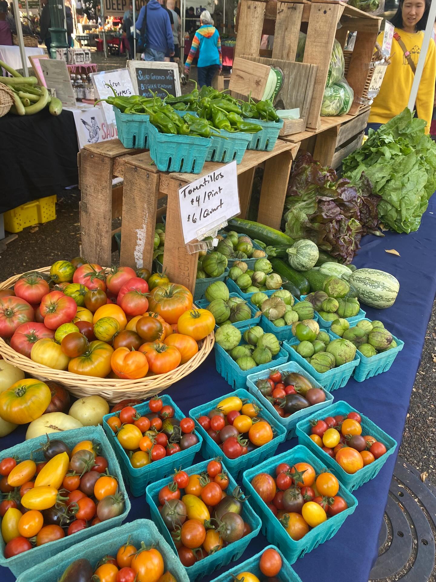 2026 CSA Shares are live! Take a peek at https://www.oldemoonfarm.com/csa. We have Full and Half shares, Market Shares, Flower Shares, and goat meat add-ons available. Thank you so much to @pomariusnursery for providing a NW Portland dropsite! On-farm or PSU Saturday market are also offered.