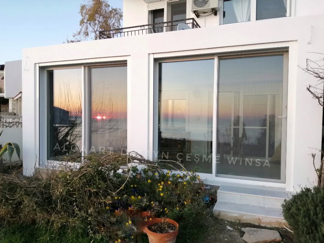 Demir Konstrüksiyon boardex kapli siva boya elektrik tesisatı dahil anahtar teslim teslimat. Kış bahçesi. Motorlu panjur sistemleri, #pvc doğrama #cesme #winsa #cesmewinsa #alacatihome #alaçatıtadilat #çeşmealaçatı #alacatiwinsa #cesmeteknik #alcaart #çeşmeinşaat #cesmedekorasyon #homegarden