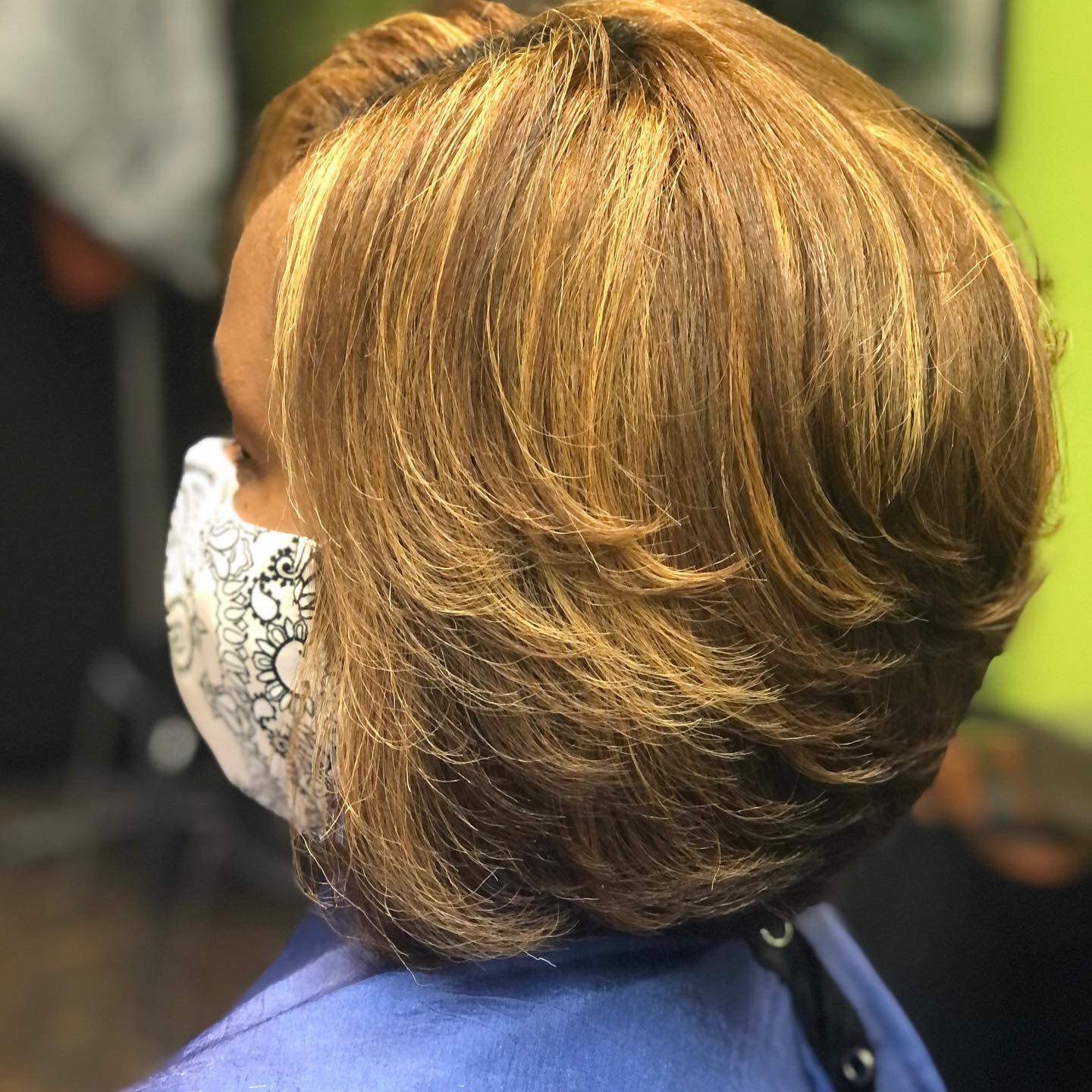 Color and layers done by @breezystyles_hair. Book your appt by clicking the link in bio💇🏽♀️
#inthemixhairsalon #bouncyshinyhair #bouncyshinysilkyhair #fairburnga#naturalhair #silkpressatlanta #silkpressfairburnga