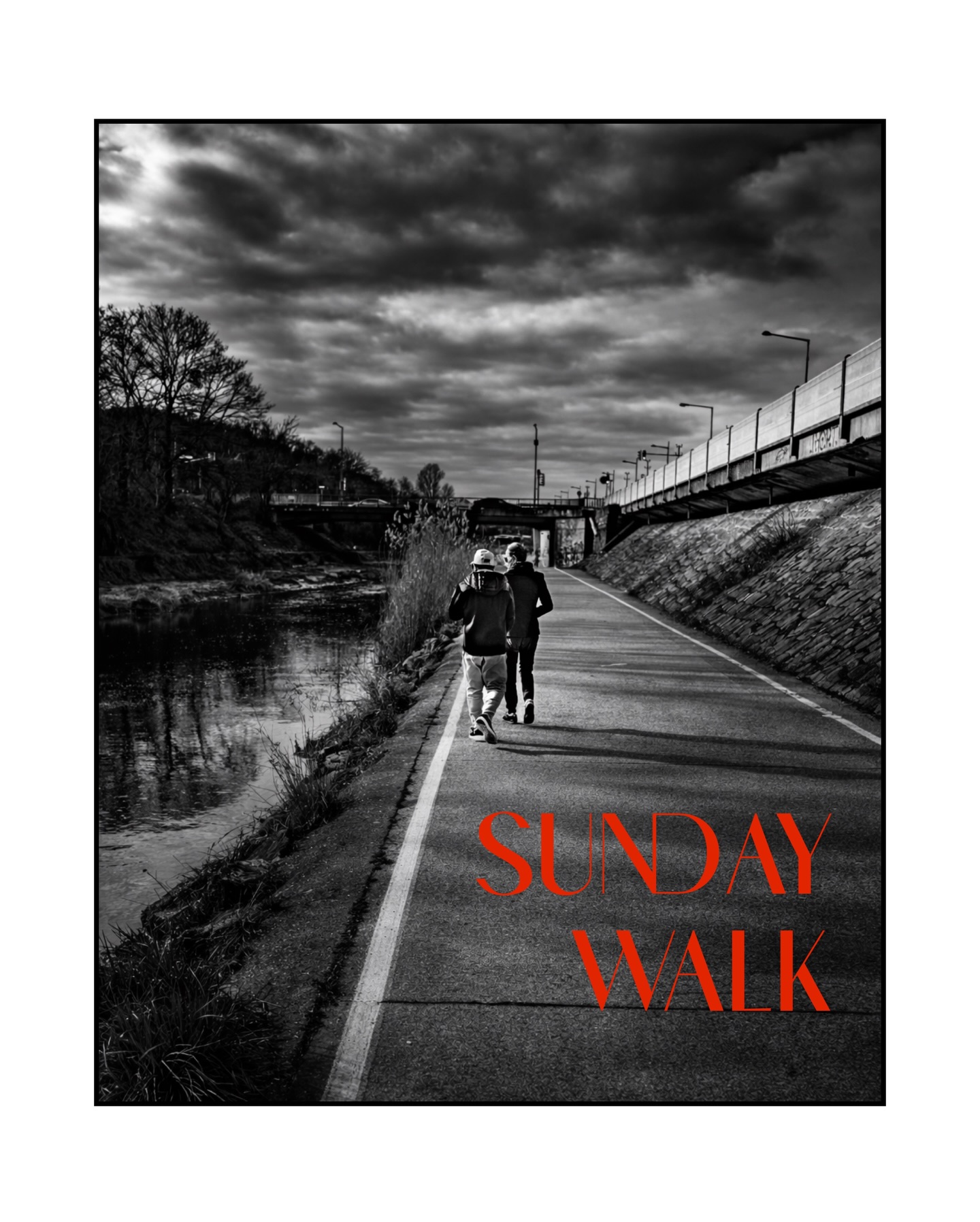 Sunday Walk.
Light, movement and silence.
A river flowing, people passing, stories in between moments.
Just walking.
Just watching.
Just being.