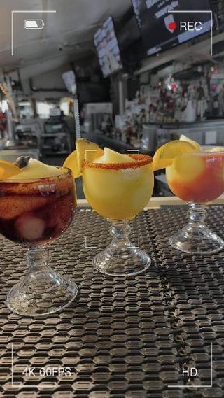 Mondays are not so crazy anymore… unless it’s margaritas 😏🍹
20oz house margaritas for only $4.99.
Big cup, big flavor, crazy good deal.
See you tonight at Chychos.
👉 chychos.com
#CrazyMargaritaMonday #ChychosVibes #MargaritaLovers #DrinkSpecials #GoodTimes