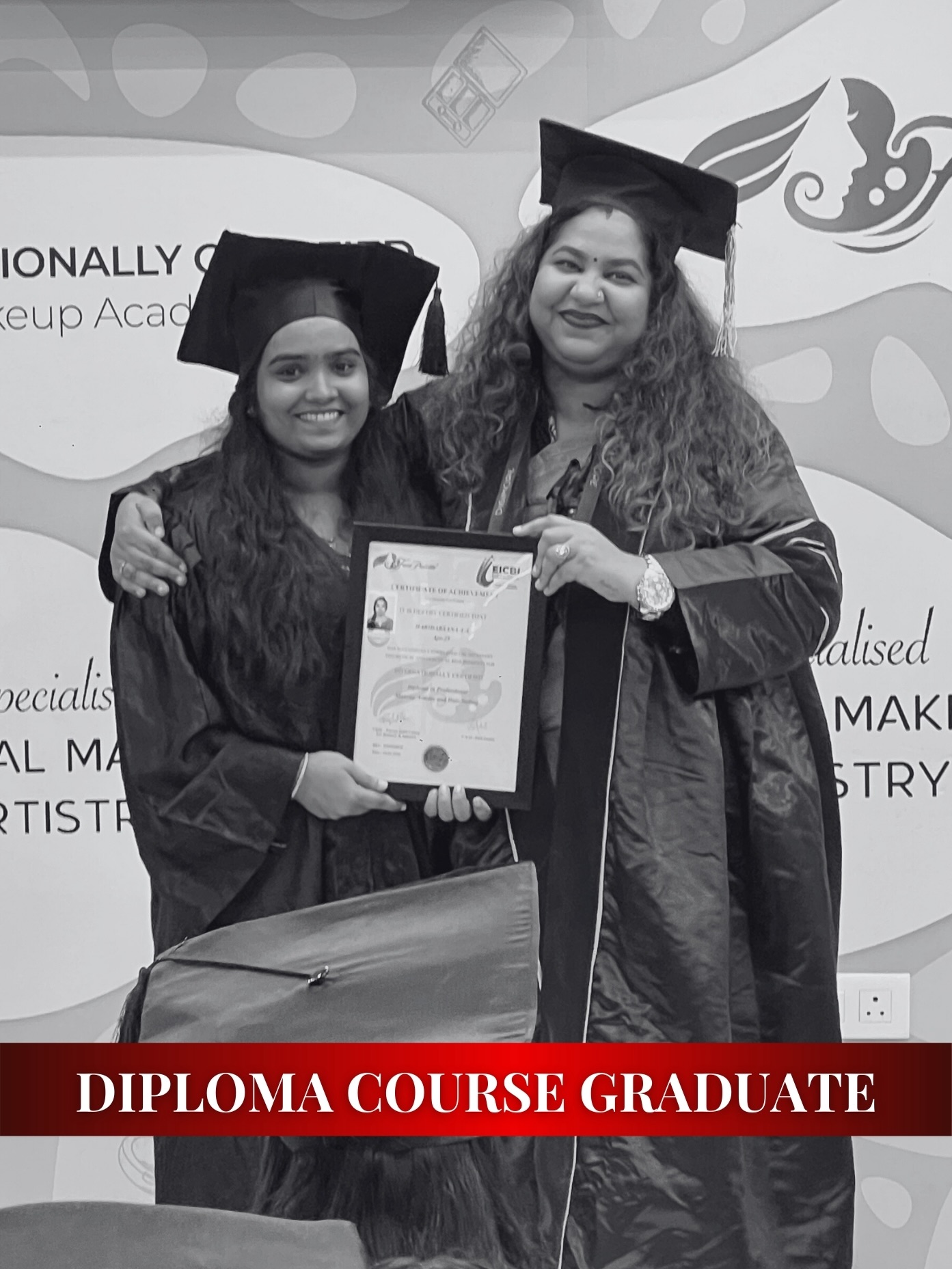 Congratulations Haridharshana A A, who graduated from our Diploma in Internationally Certified Makeup Artistry And Hair styling Course and is now #FacePaletteCertified Artist with the International certification from a London-based trade body. We would like to wish you all the very best in all your future endeavors. Congratulations!
ഞങ്ങളുടെ International സർട്ടിഫൈഡ് മേക്കപ്പ് ആർട്ടിസ്ട്രിയിലും ഹെയർ സ്റ്റൈലിംഗിലും ഡിപ്ലോമ നേടിയ ഹരിദർശന എ എ, ഇപ്പോൾ ലണ്ടൻ ആസ്ഥാനമായുള്ള ഒരു ട്രേഡ് ബോഡിയുടെ International സർട്ടിഫിക്കേഷനോടെ #FacePaletteCertified ആർട്ടിസ്റ്റാണ്. നിങ്ങളുടെ എല്ലാ ഭാവി പ്രയത്നങ്ങളിലും നിങ്ങൾക്ക് എല്ലാവിധ ആശംസകളും നേരുന്നു. അഭിനന്ദനങ്ങൾ!
Face Palette Makeup Academy – Certified by Europe India Centre for Business and Industry, a European Parliament accredited organisation, is Kochi’s leading destination for professional makeup education! 🌍
📅 Upcoming Batches:
Face Palette certified -
💋 1 Day Makeup Masterclass - 21 Mar
💄 3 Days Premium Makeup Workshop - 21 Mar
📚 15 Days Intensive Makeup Mastery Course - 30 Mar
🌐 Learn at our Kochi academy or join us LIVE online from anywhere in India or abroad!
📞 Call/WhatsApp: 9847074073
#makeupclass❤️ #makeupacademy #makeupeducation facepalette reel