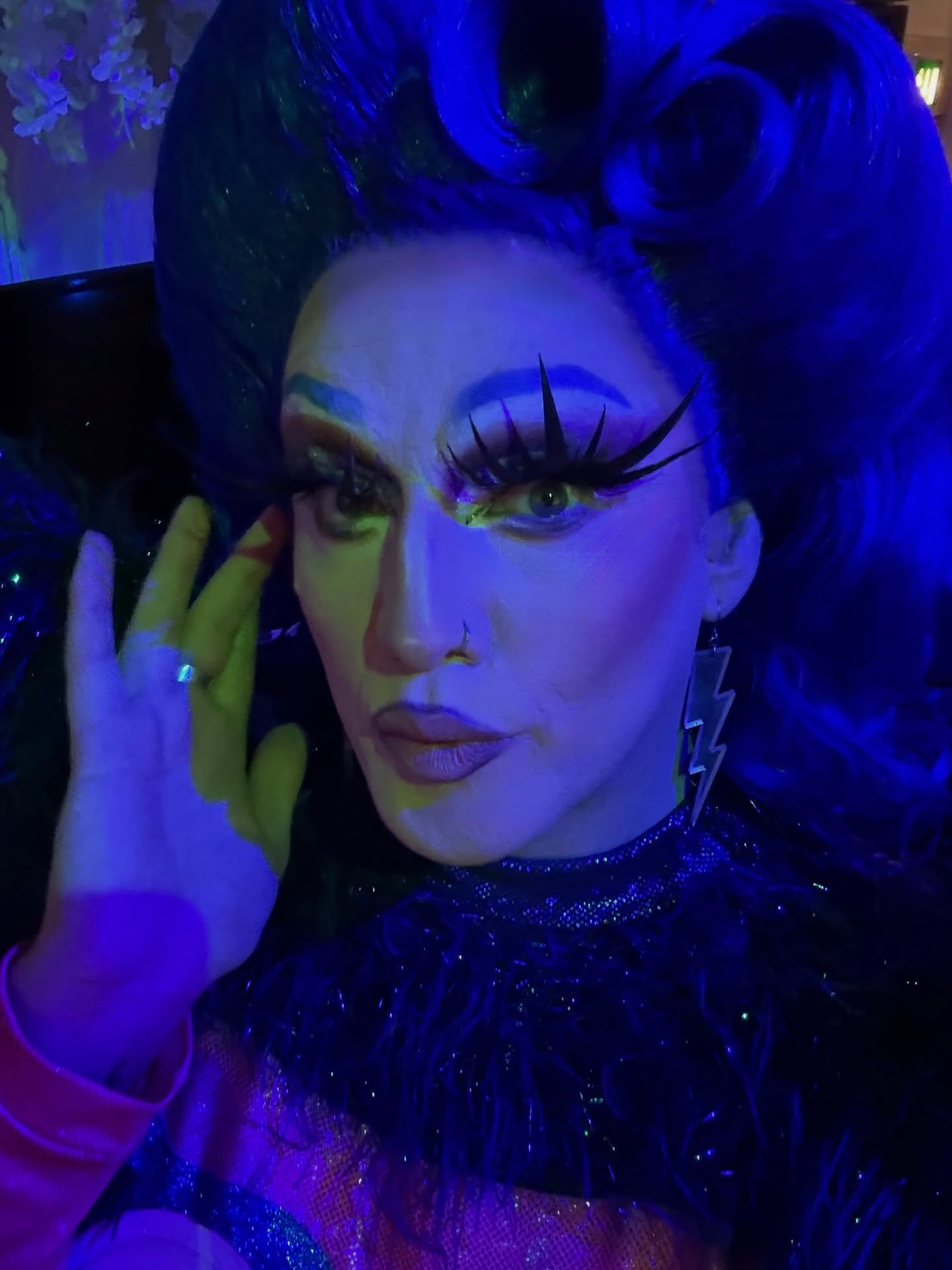 ✨ Last night was something special.
I had the absolute joy of performing and helping raise £2000 for Cornhill — proving once again that drag isn’t just glitter and lashes… it’s community, heart, and a little bit of chaos 💙
Thank you to everyone who came, cheered, tipped and supported. Nights like this remind me why I fell in love with drag in the first place.
If you’re new here — welcome to the madness 💋
Follow for more Scottish drag, big hair, bigger lashes, and the occasional questionable life advice.
#DragQueen #DragArtist #DragCommunity #ScottishDrag #DragPerformer